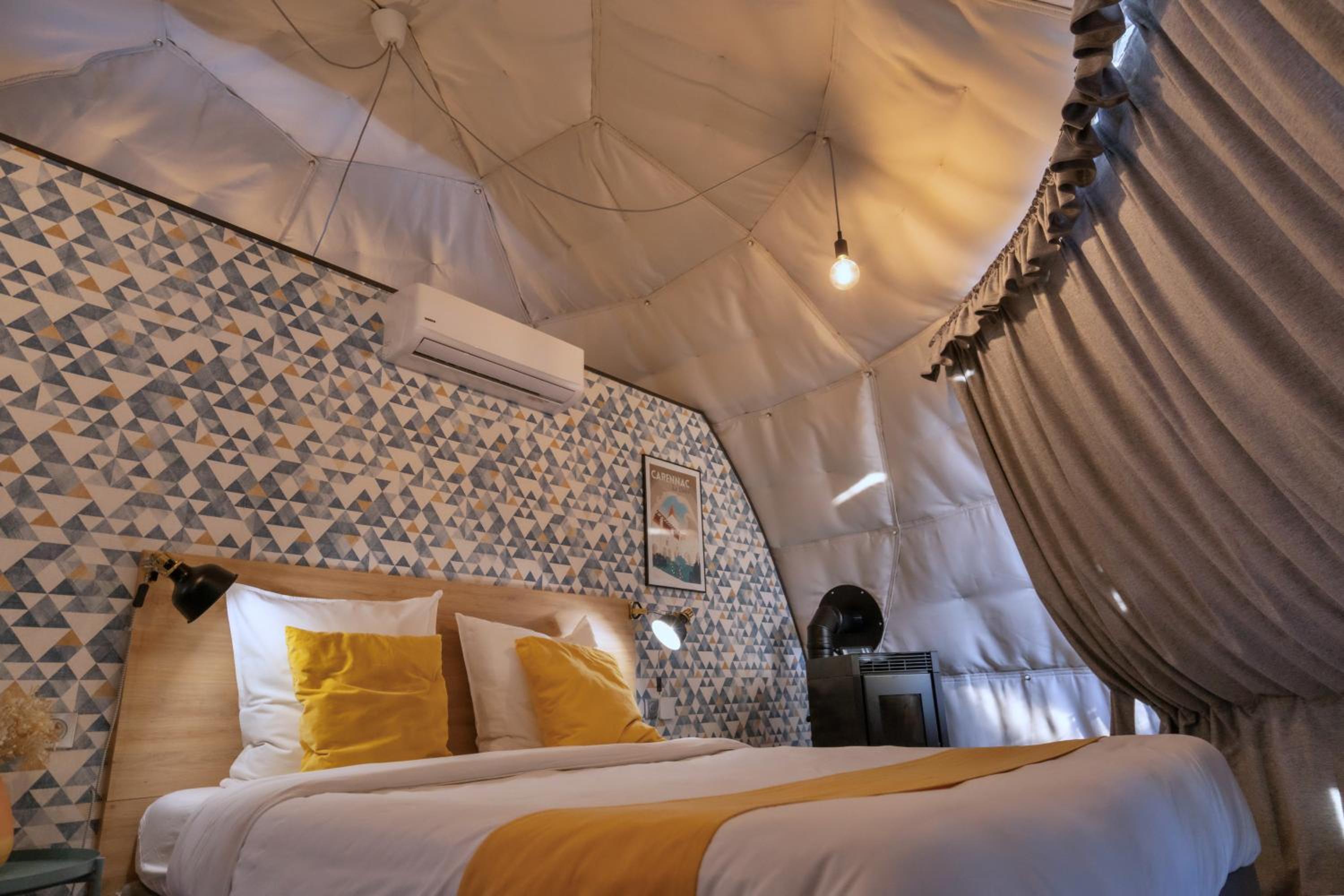 Tent - Photo 8