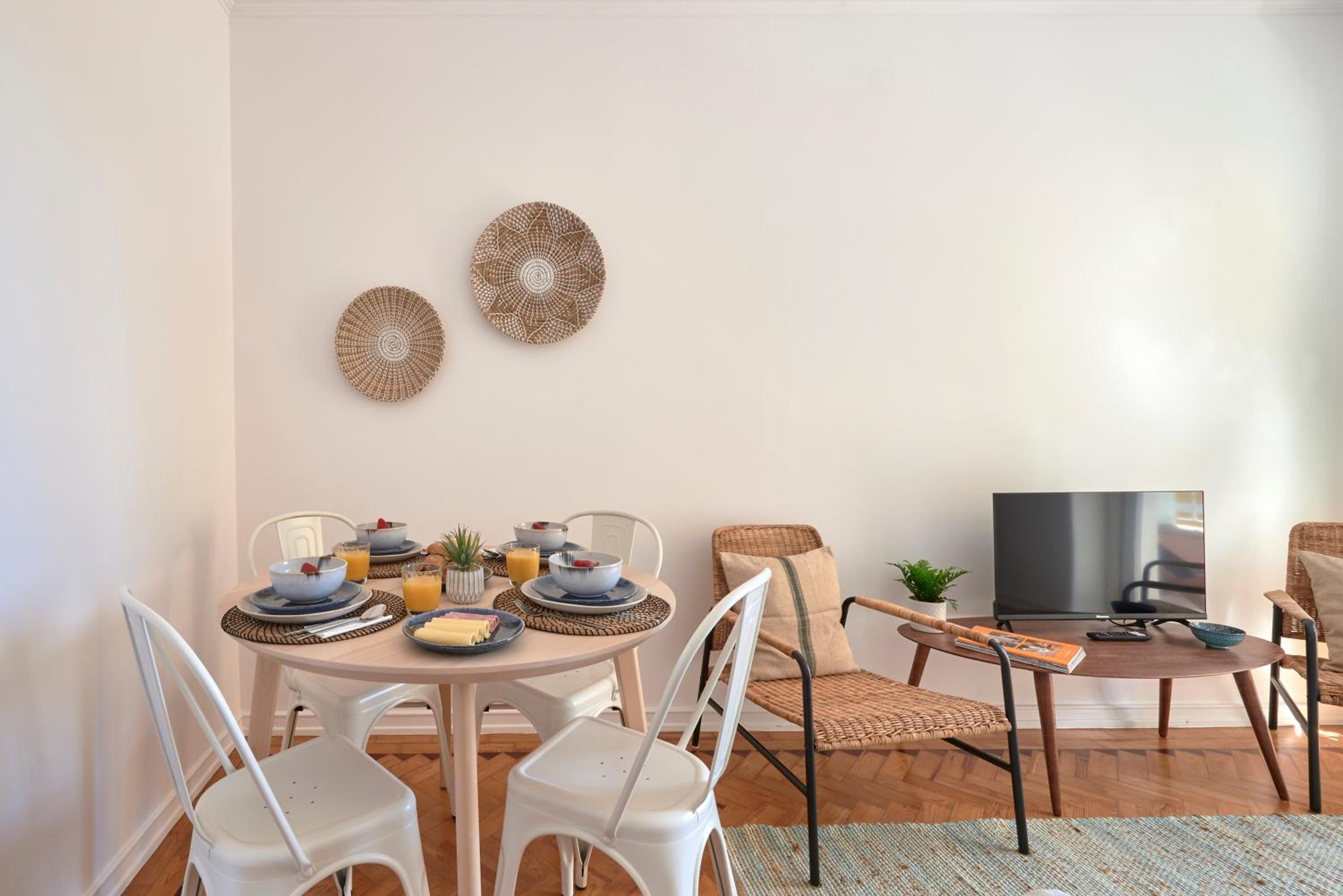 Two-Bedroom Apartment - Photo 8