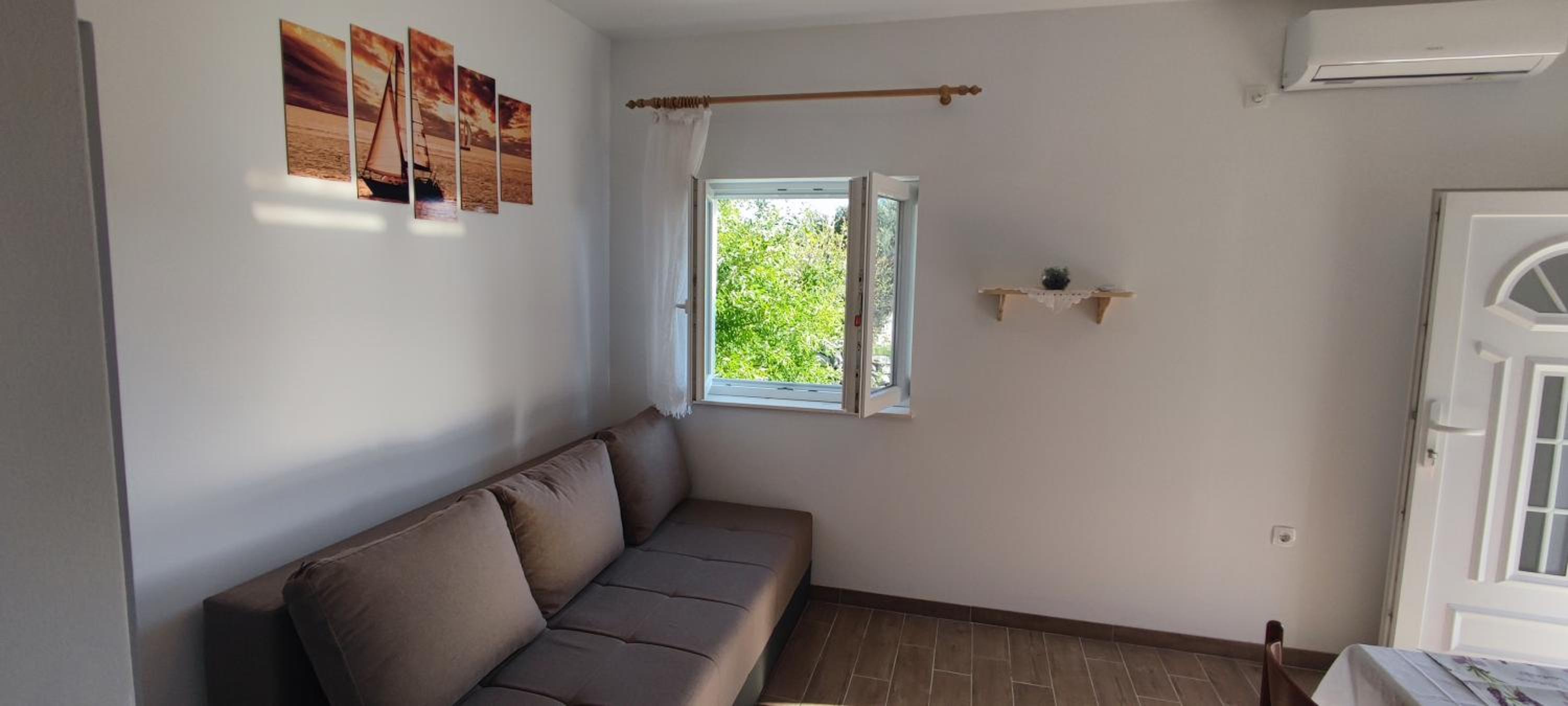 Two-Bedroom House photo 2