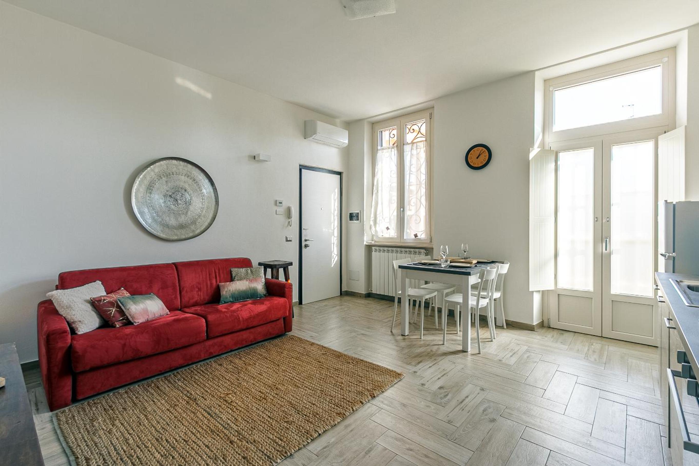 Apartment with Garden View