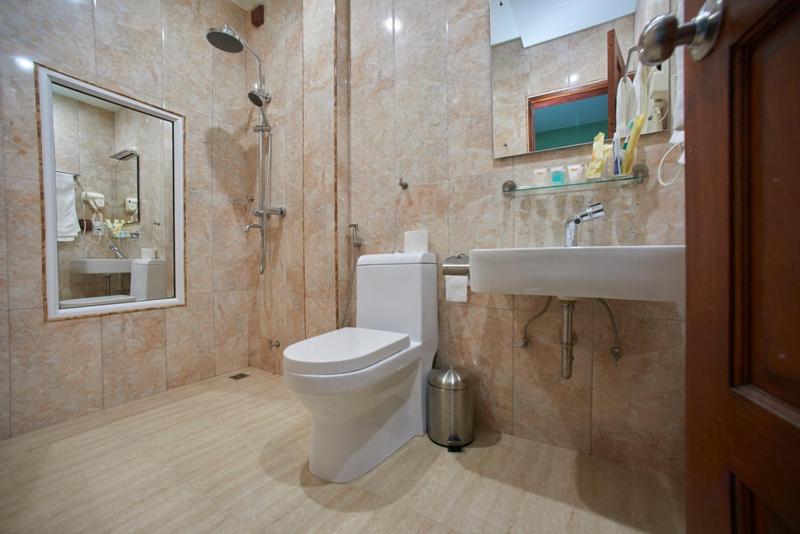 Deluxe Double Room with Balcony and Sea View - Photo 9