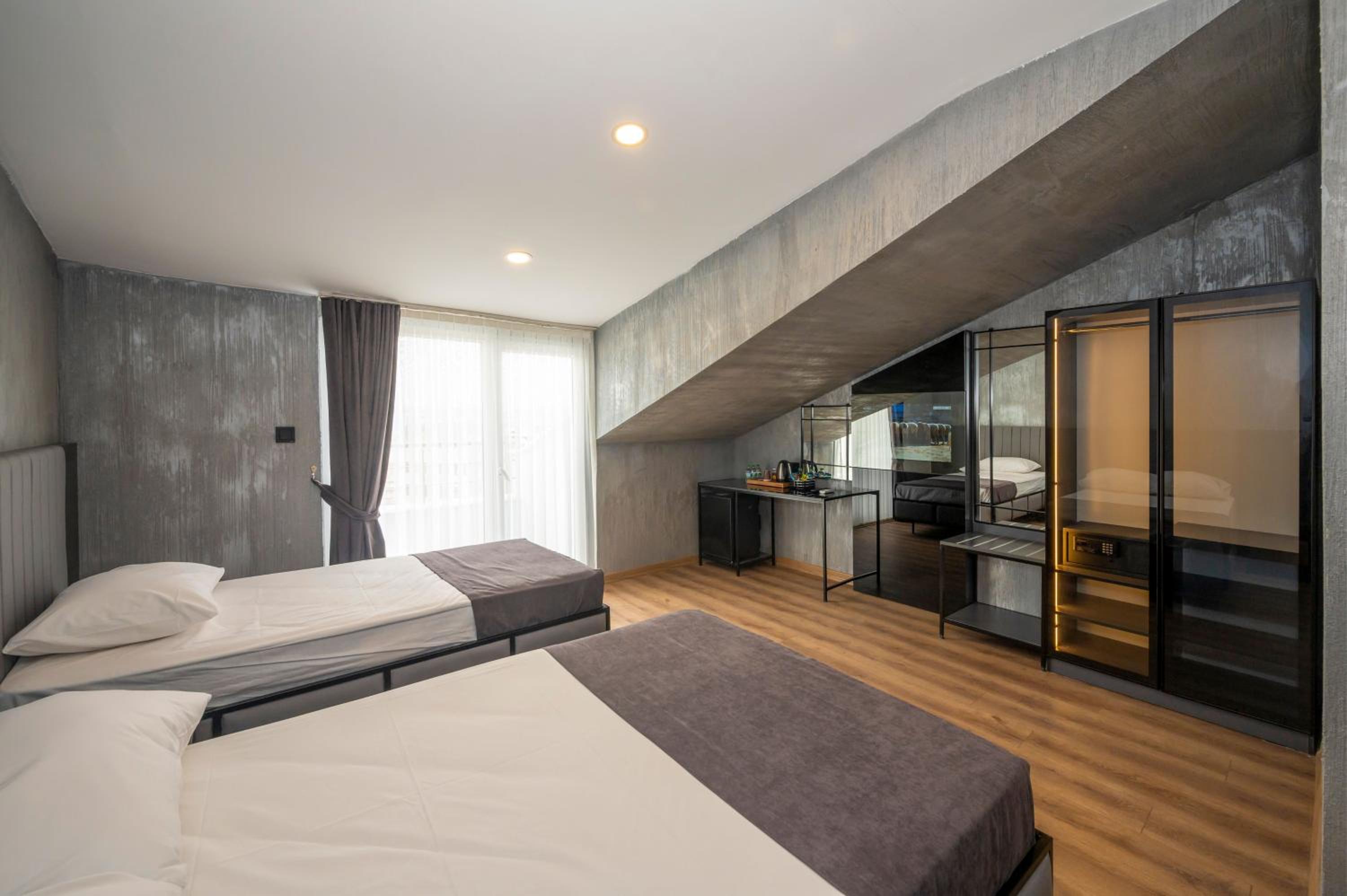 Deluxe Triple Room photo 1
