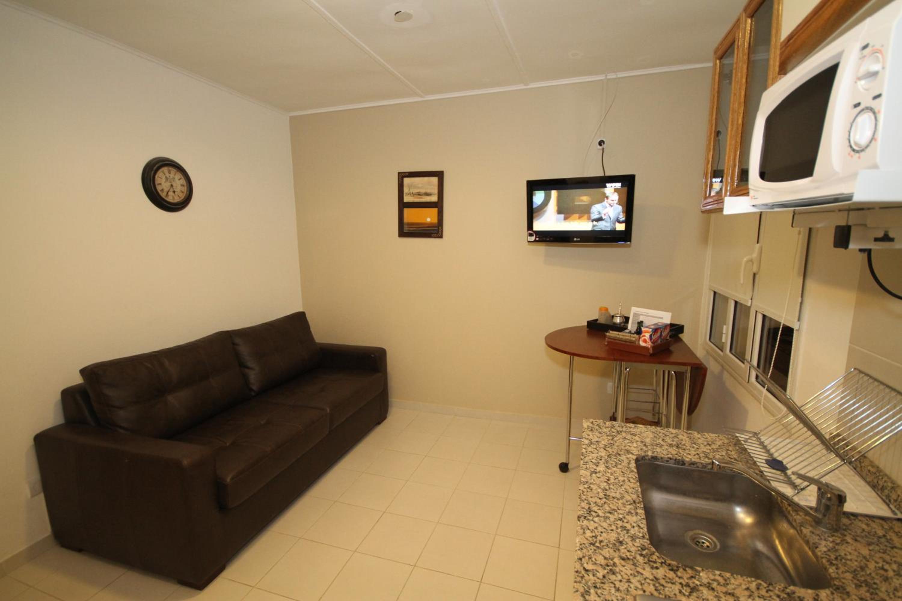One-Bedroom Apartment (2 Adults) photo 3
