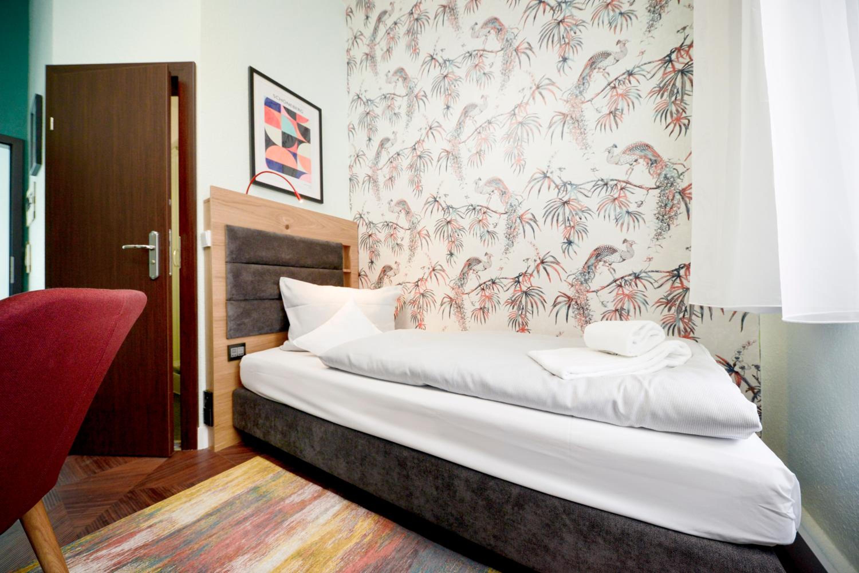 Single Room photo 2