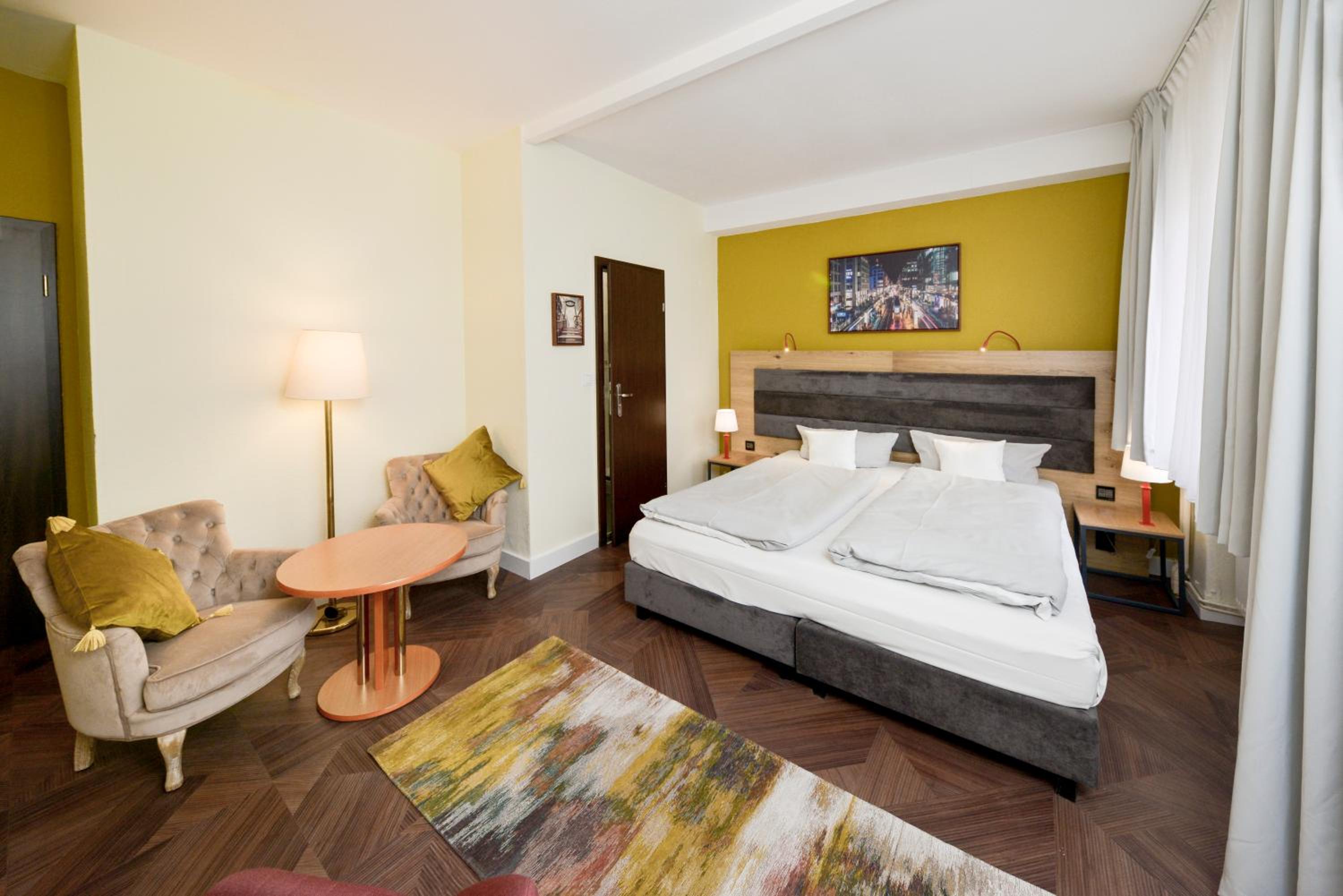 Economy Double Room photo 3