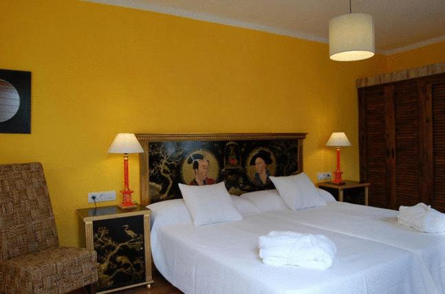 Double or Twin Room - Photo 6