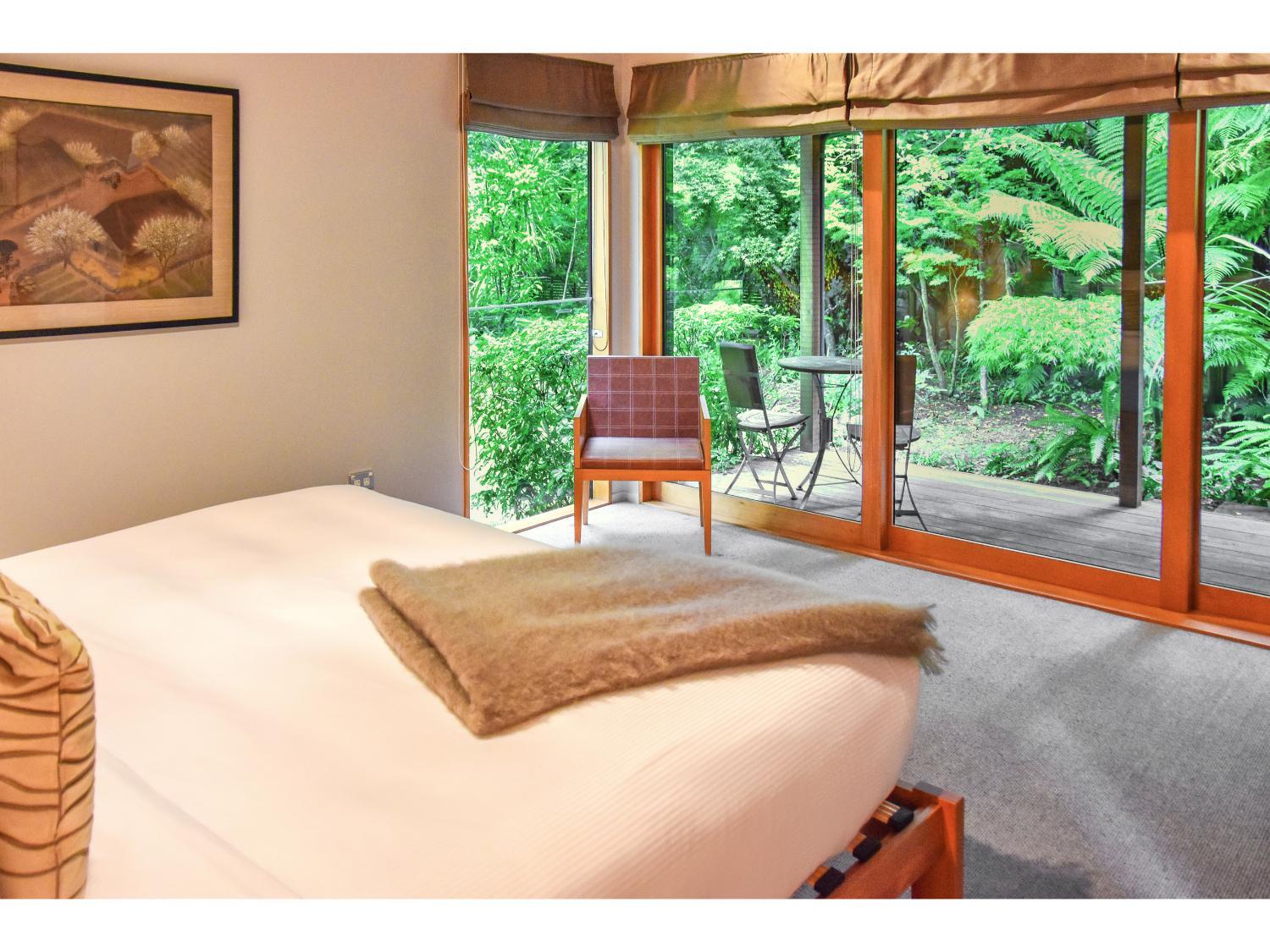 King Room with Private Garden - Photo 1