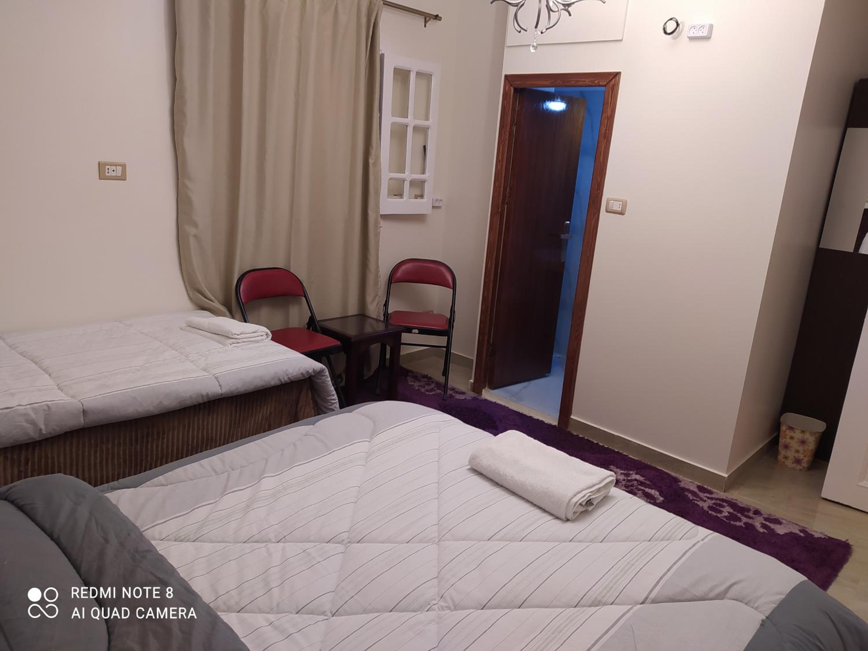 Private Double Room with Private Bathroom - Photo 1