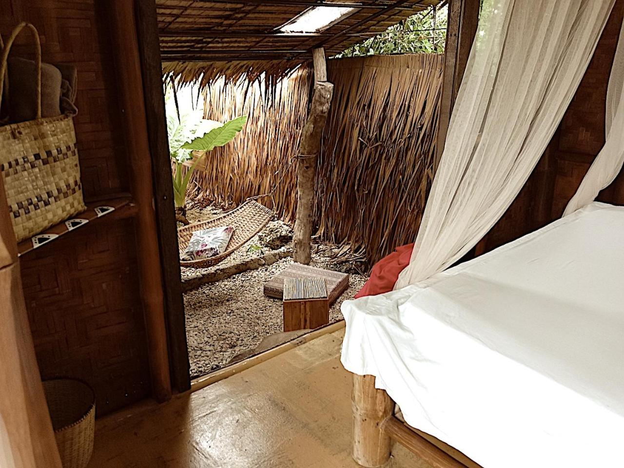 Bungalow with Private Bathroom - Photo 9