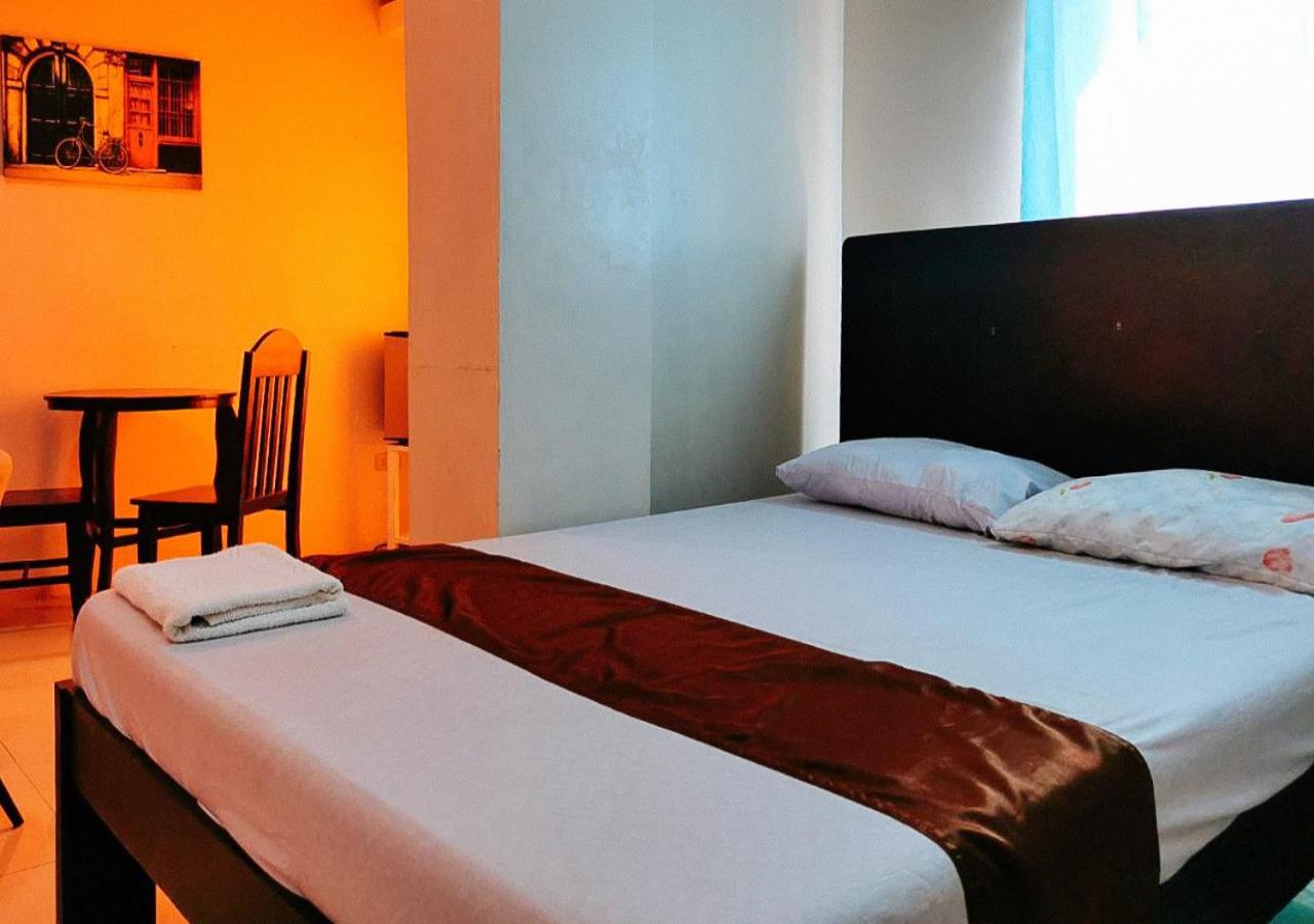 Deluxe Room - Photo 5