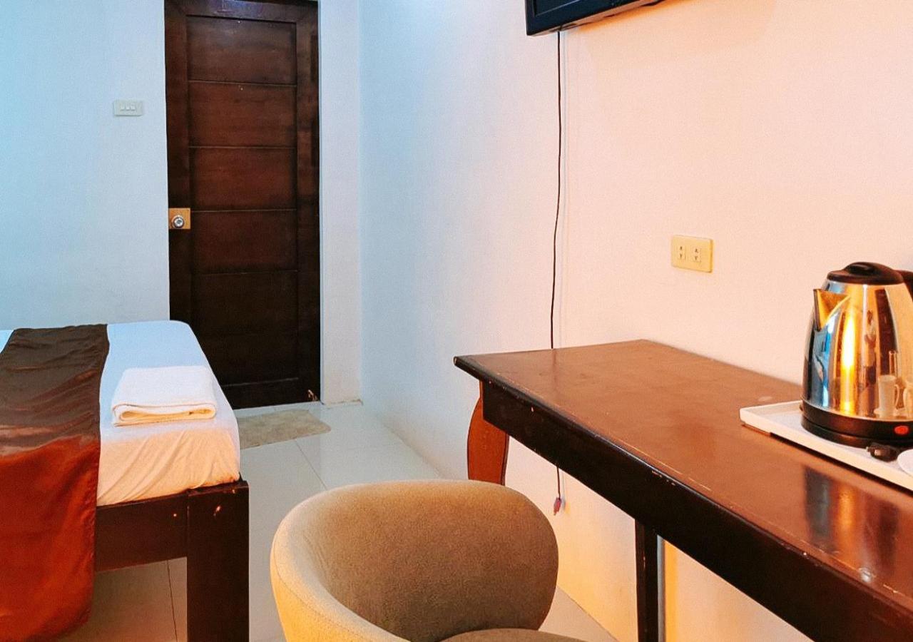 Deluxe Room - Photo 1