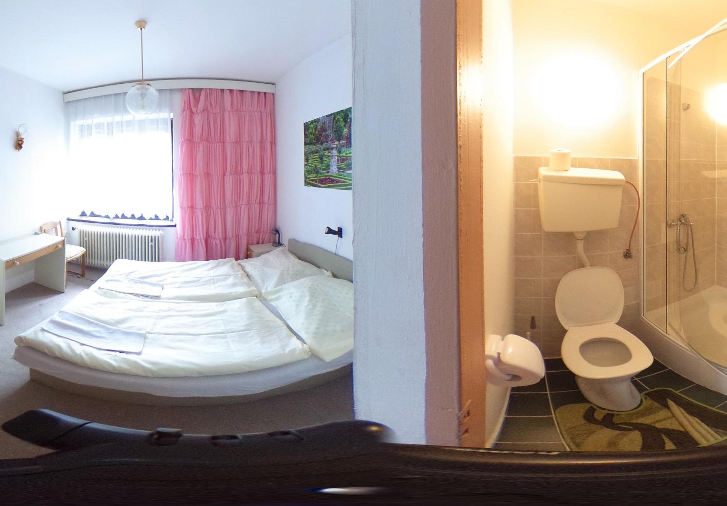 Standard Double Room photo 3