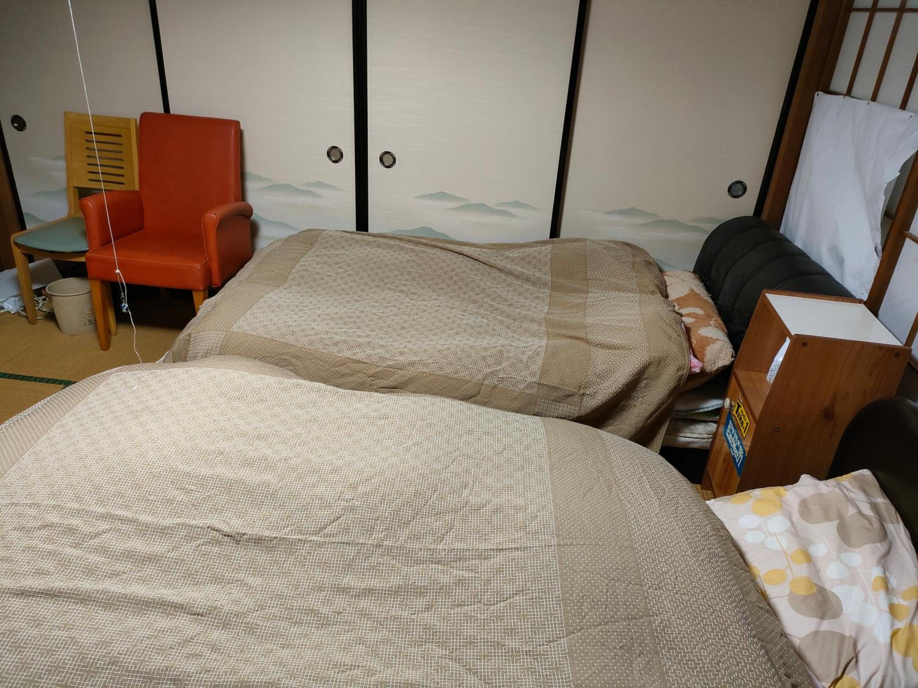 Economy Twin Room photo 1