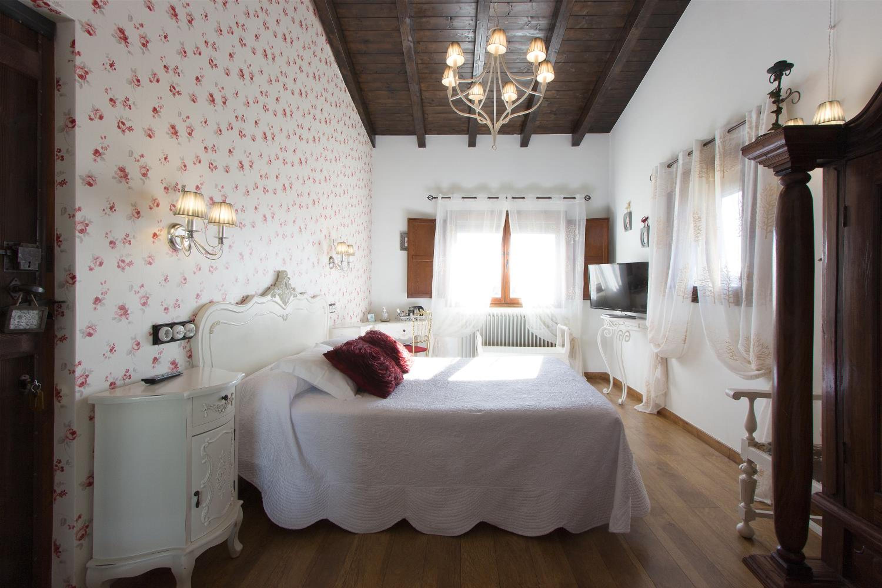 Double Room - Photo 7