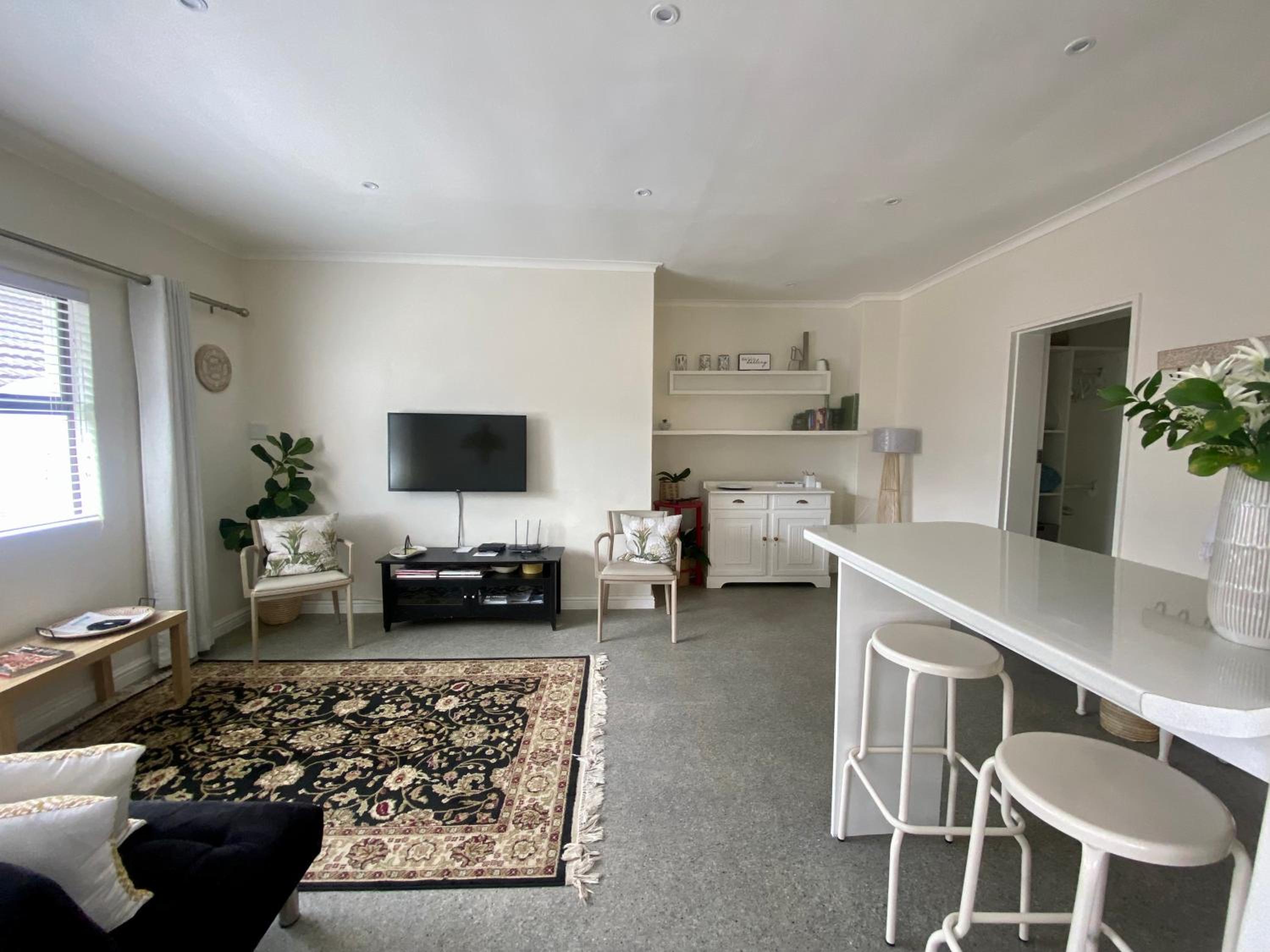 One-Bedroom House - Photo 15