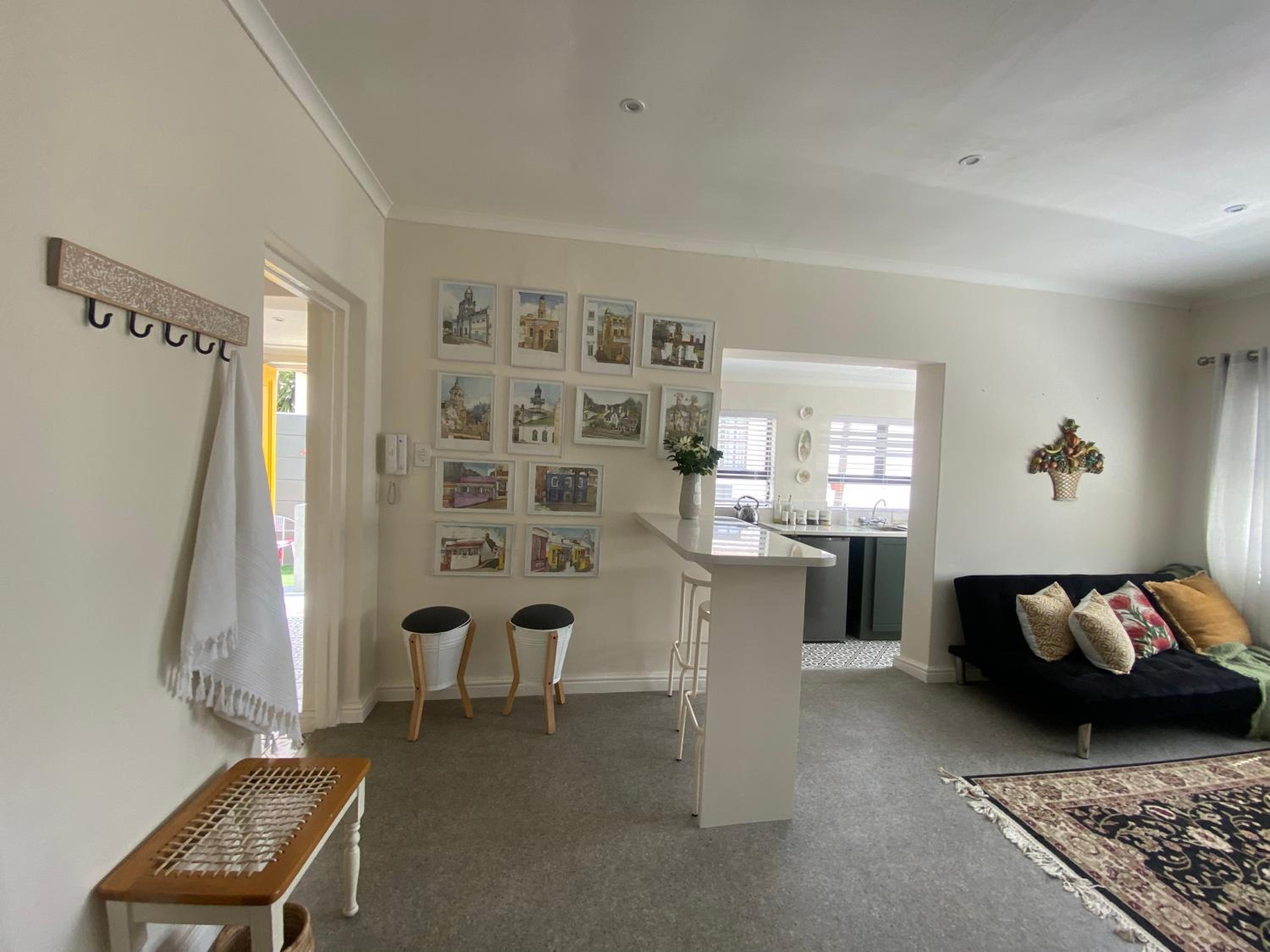 One-Bedroom House - Photo 21