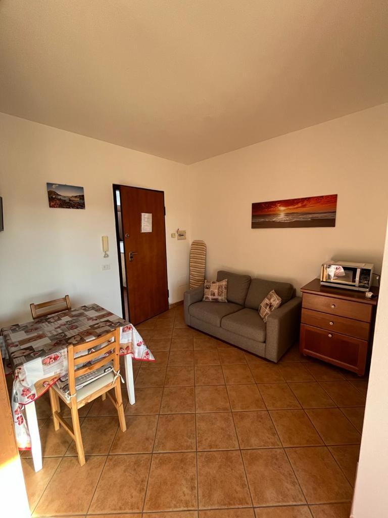 Studio with Sofa Bed