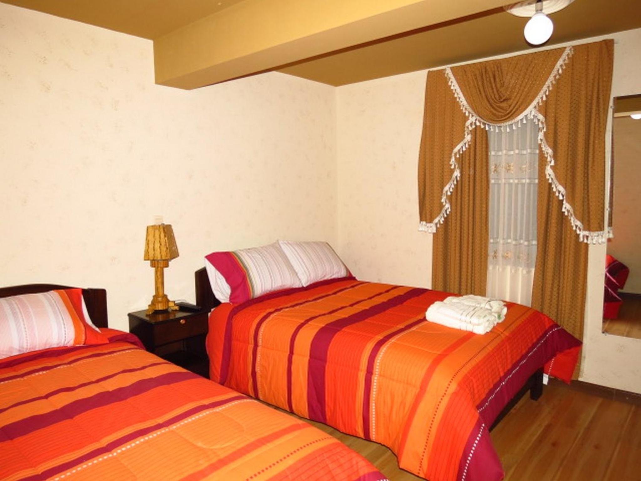 Twin Room with Private Bathroom photo 2