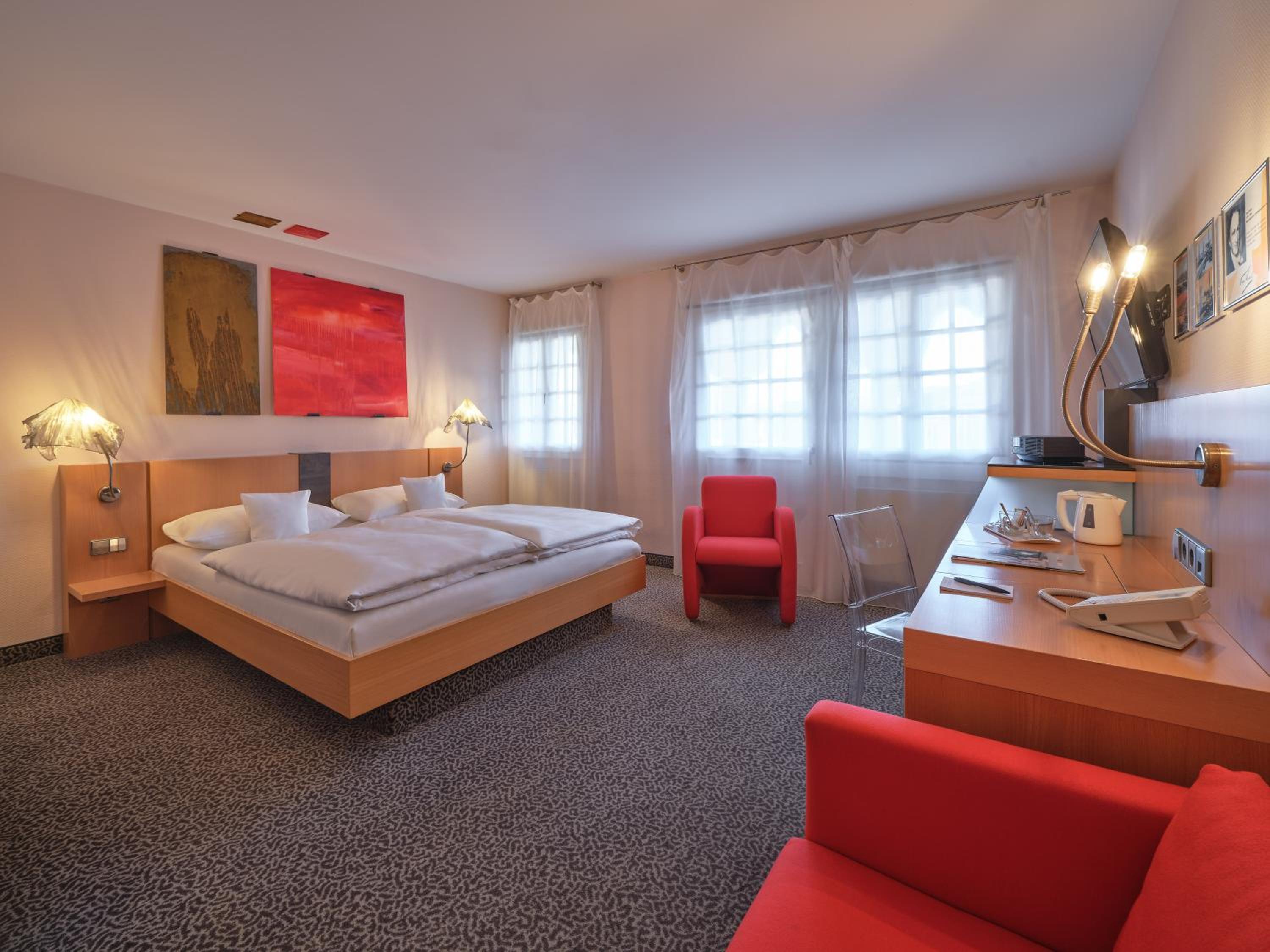 Deluxe Double Room with Balcony photo 1