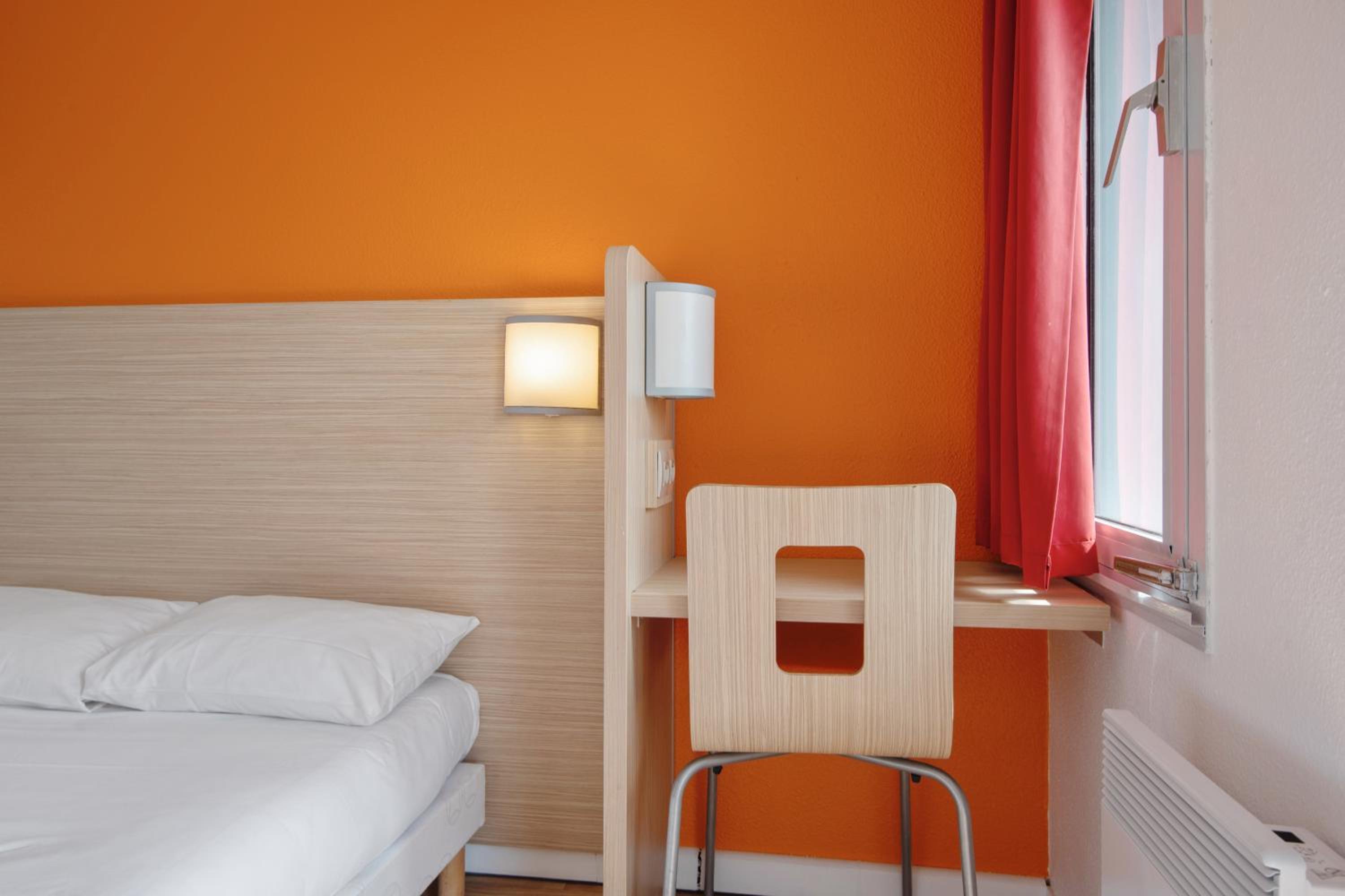 Double Room - Photo 7