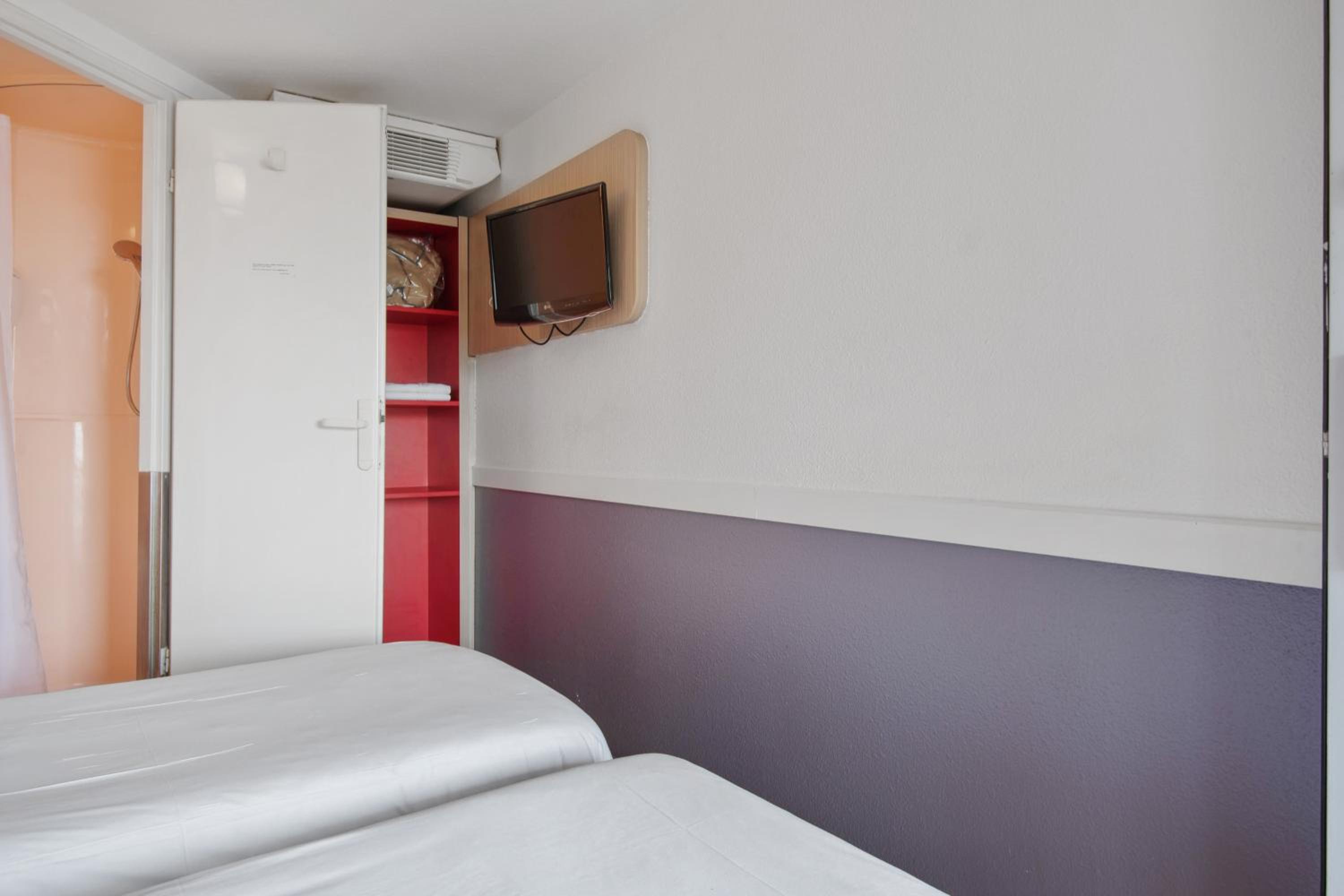 Triple Room - Photo 6