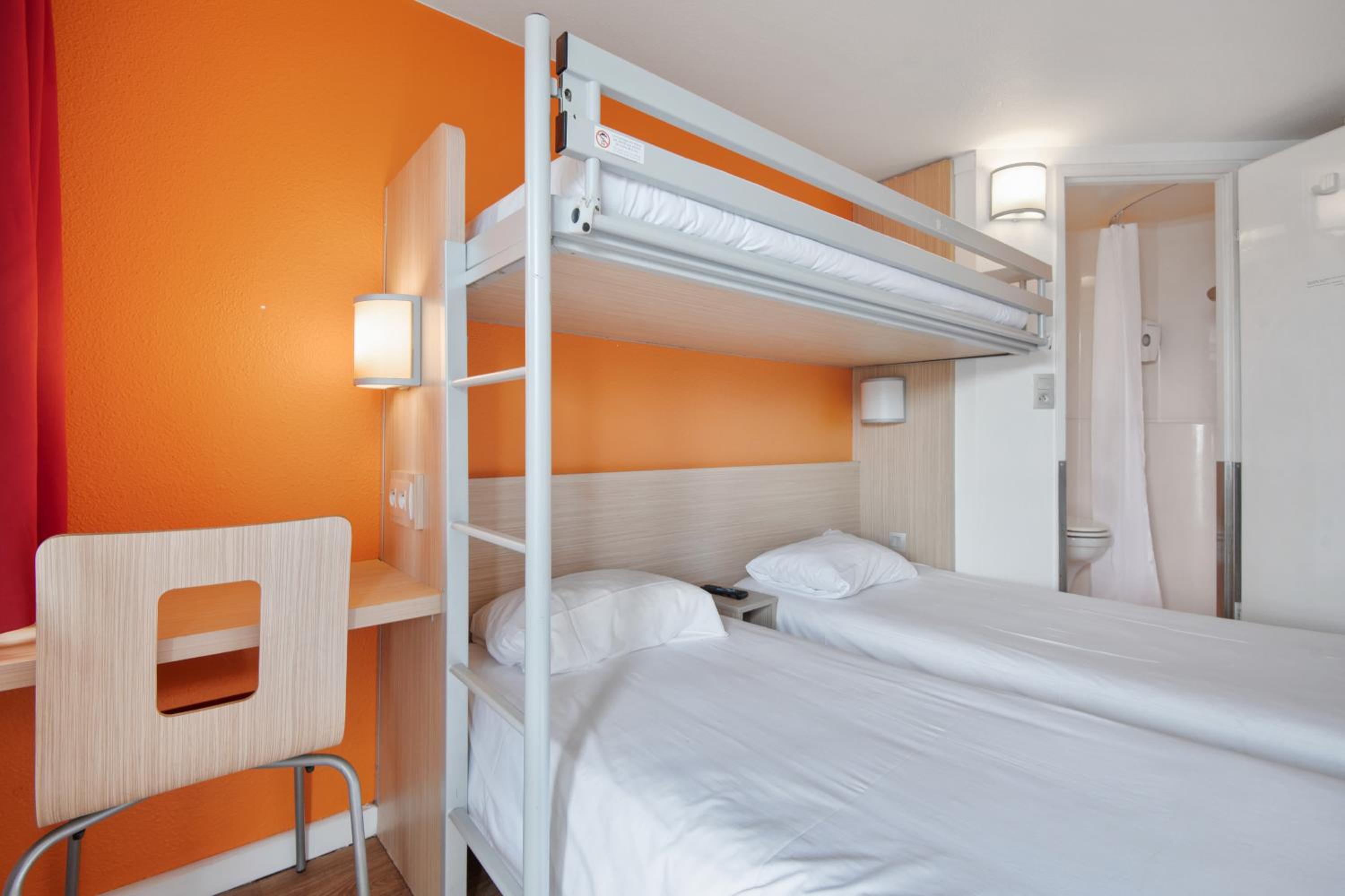 Triple Room - Photo 2
