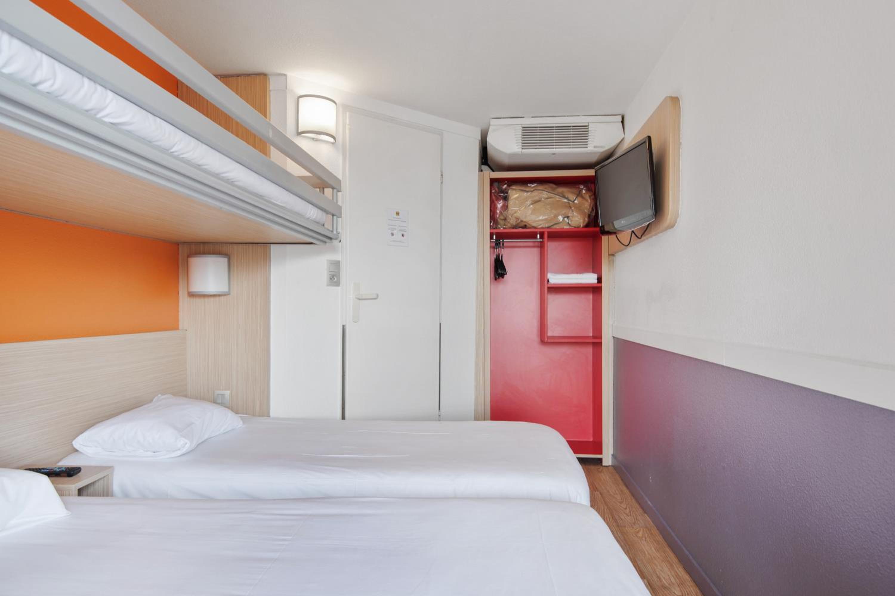 Triple Room - Photo 1