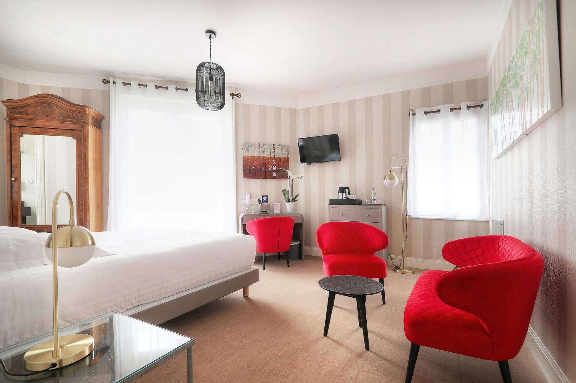 Superior Queen Room with Sea View - Non-Smoking - Photo 5
