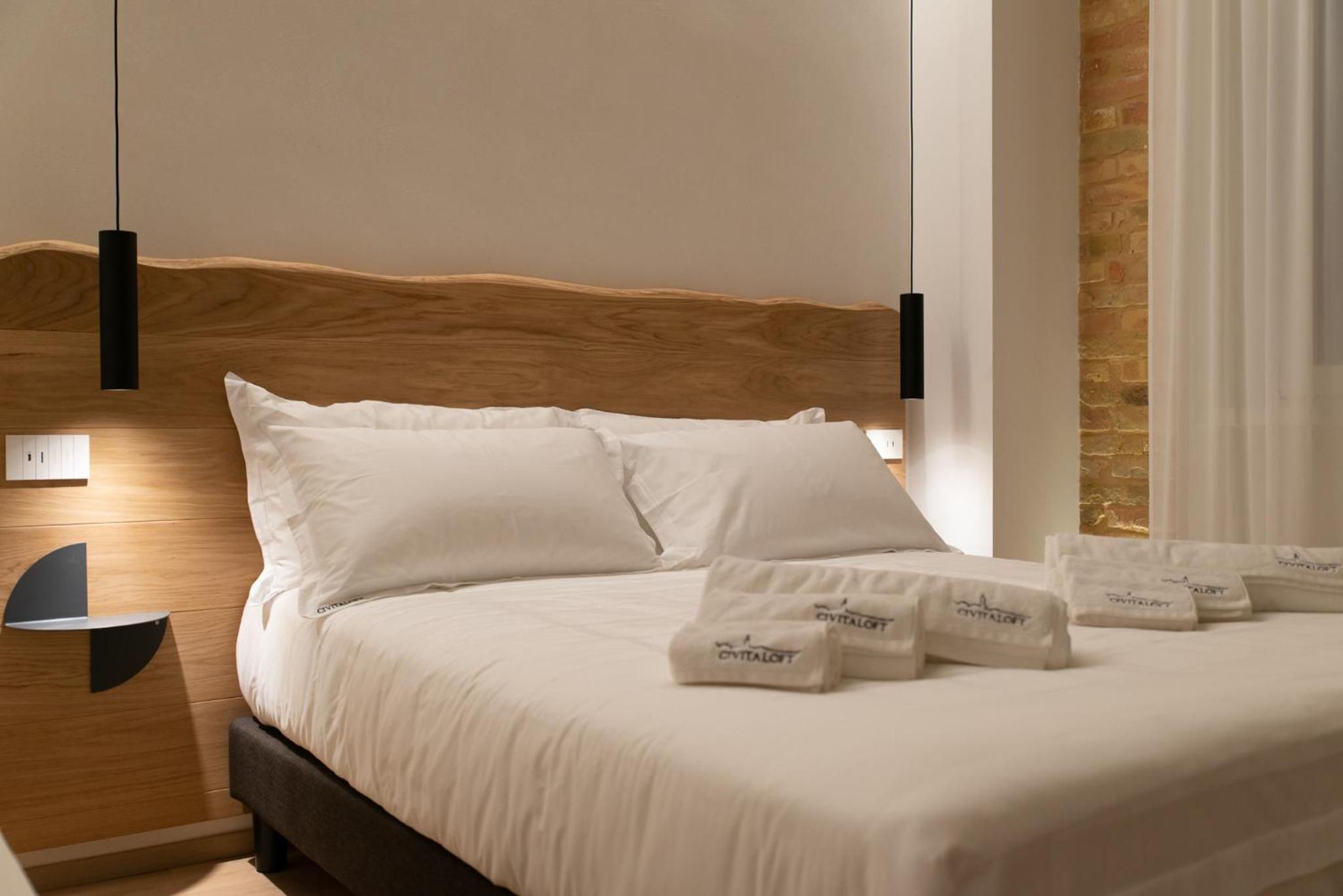 Double Room - Photo 22