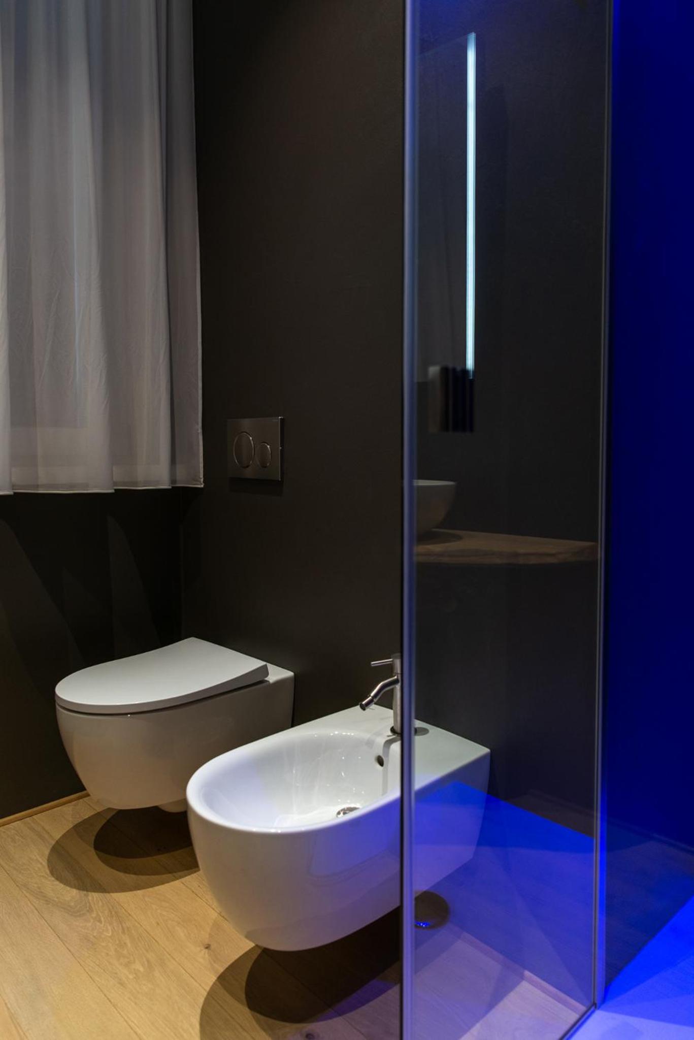 Double Room - Photo 11