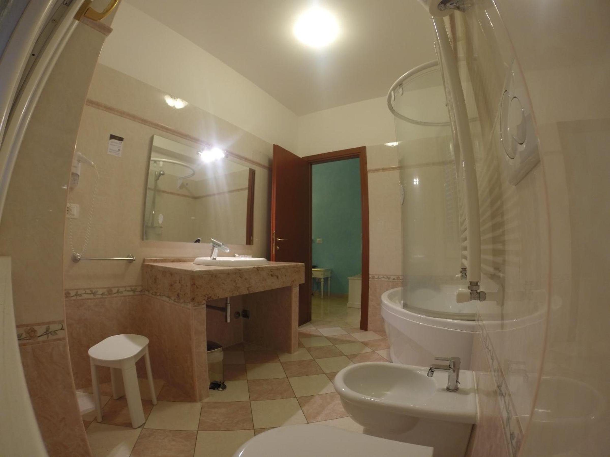 Junior Suite - Photo 19