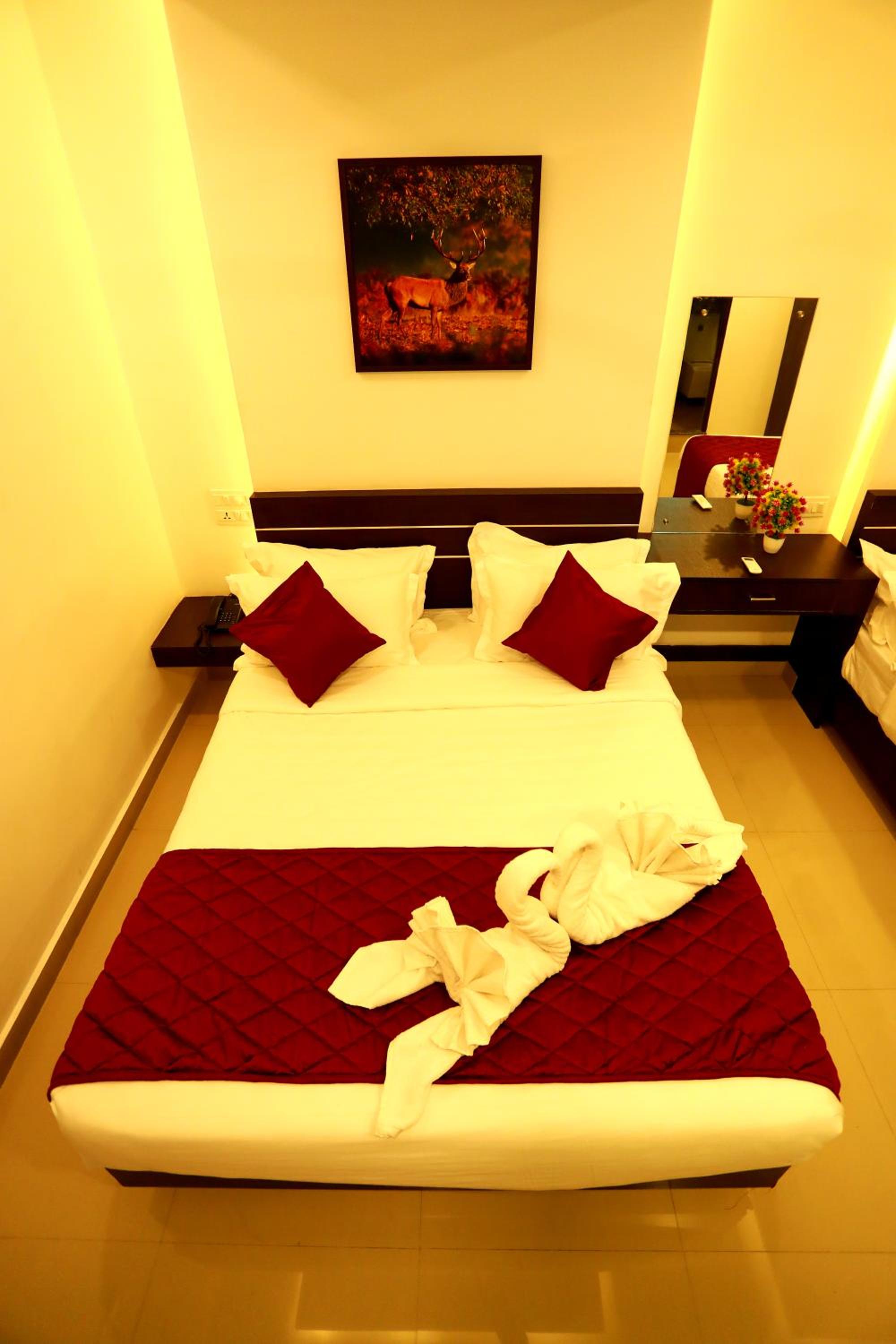 Deluxe King Room photo 2