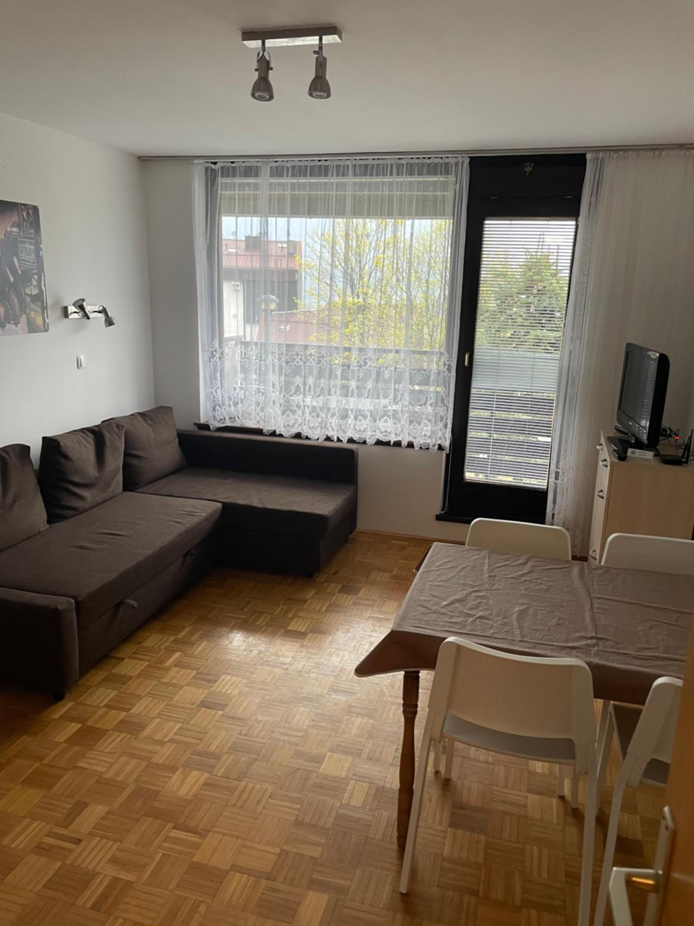 Apartment with Balcony photo 1