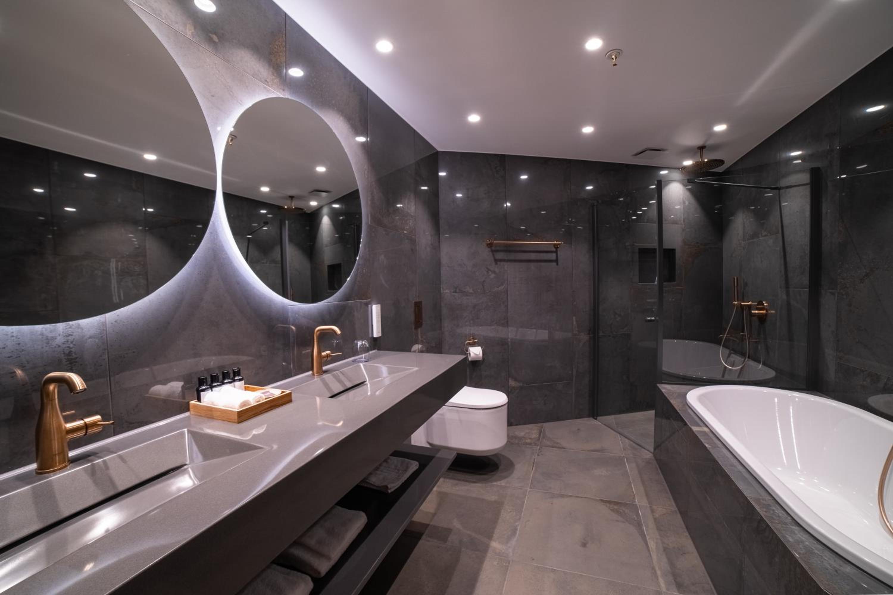 River Suite - Photo 2