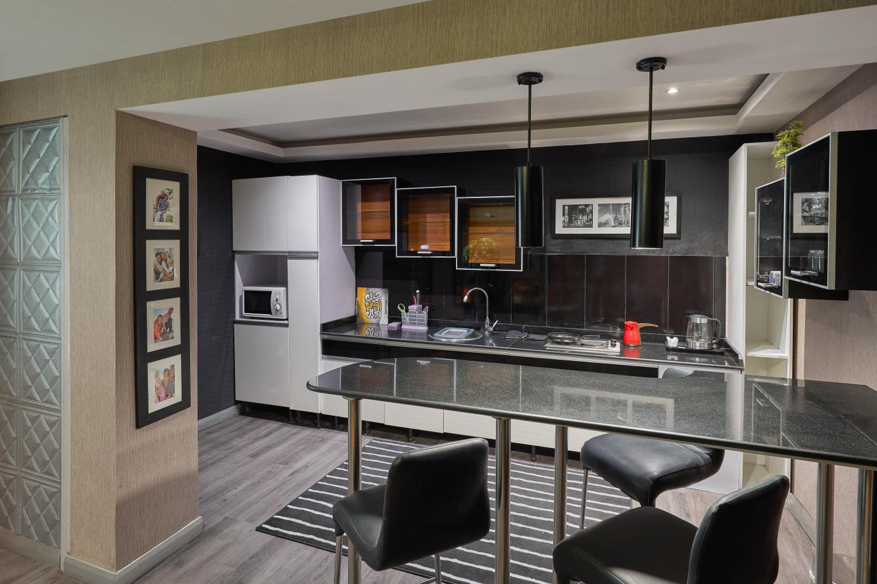 Deluxe Family Suite photo 2