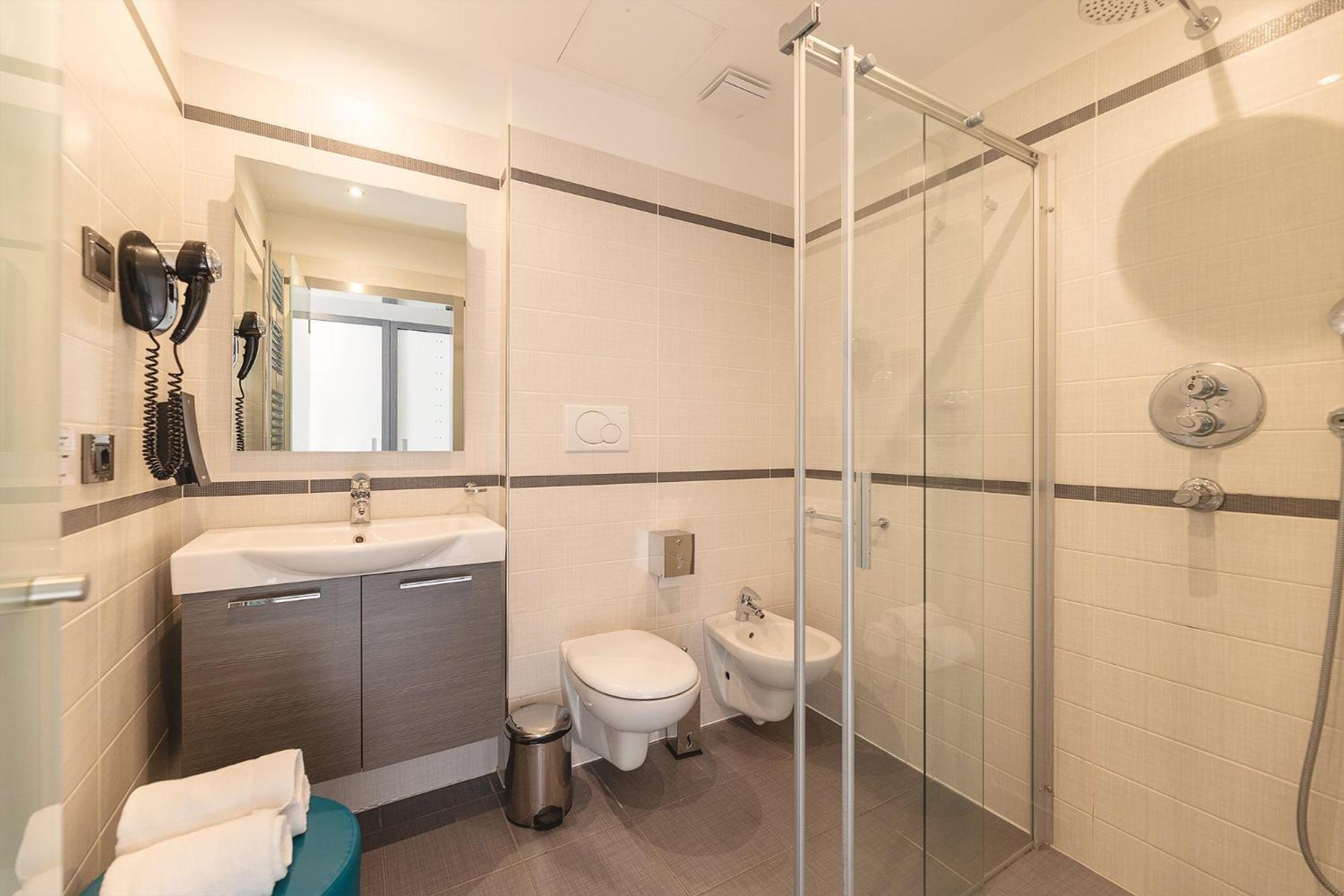 Suite with Kitchenette and Jacuzzi, photo 7