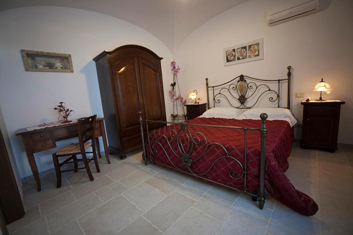 Standard Double or Twin Room photo 3