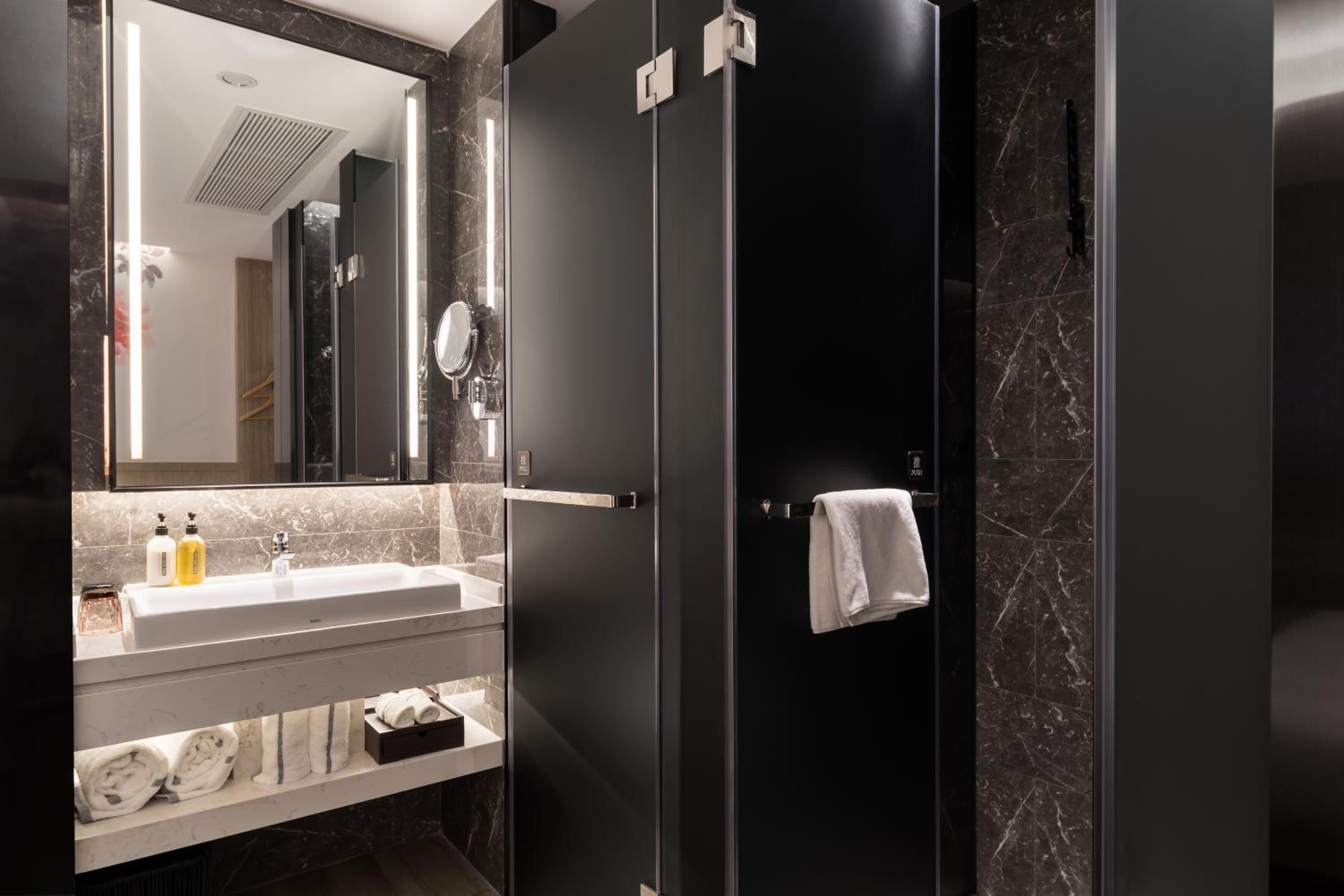 Double Room With Private Bathroom