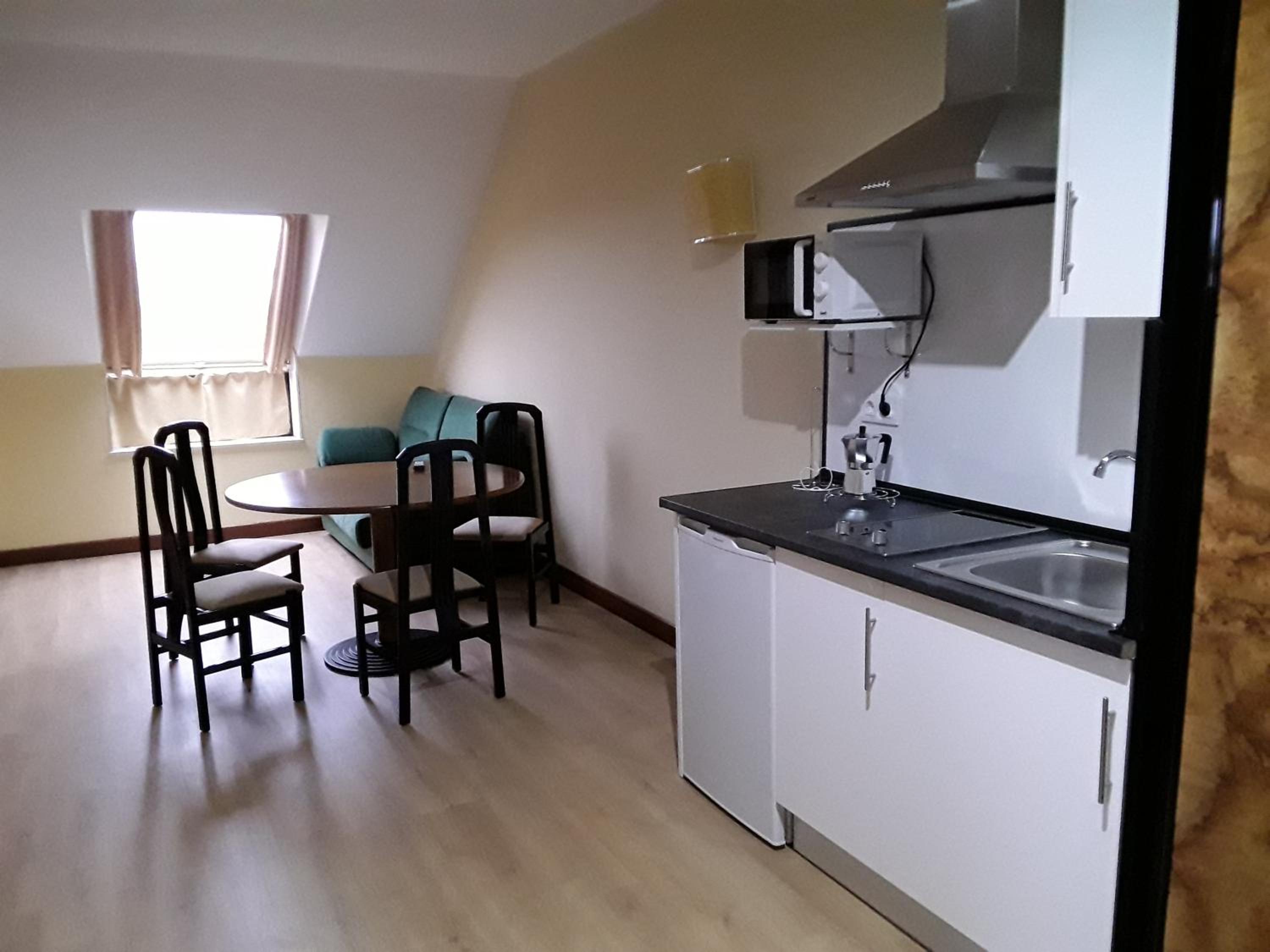 Apartment photo 2