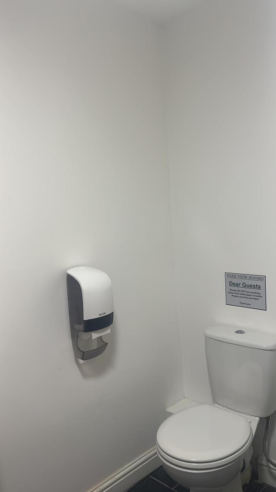 Double or Twin Room - Photo 3