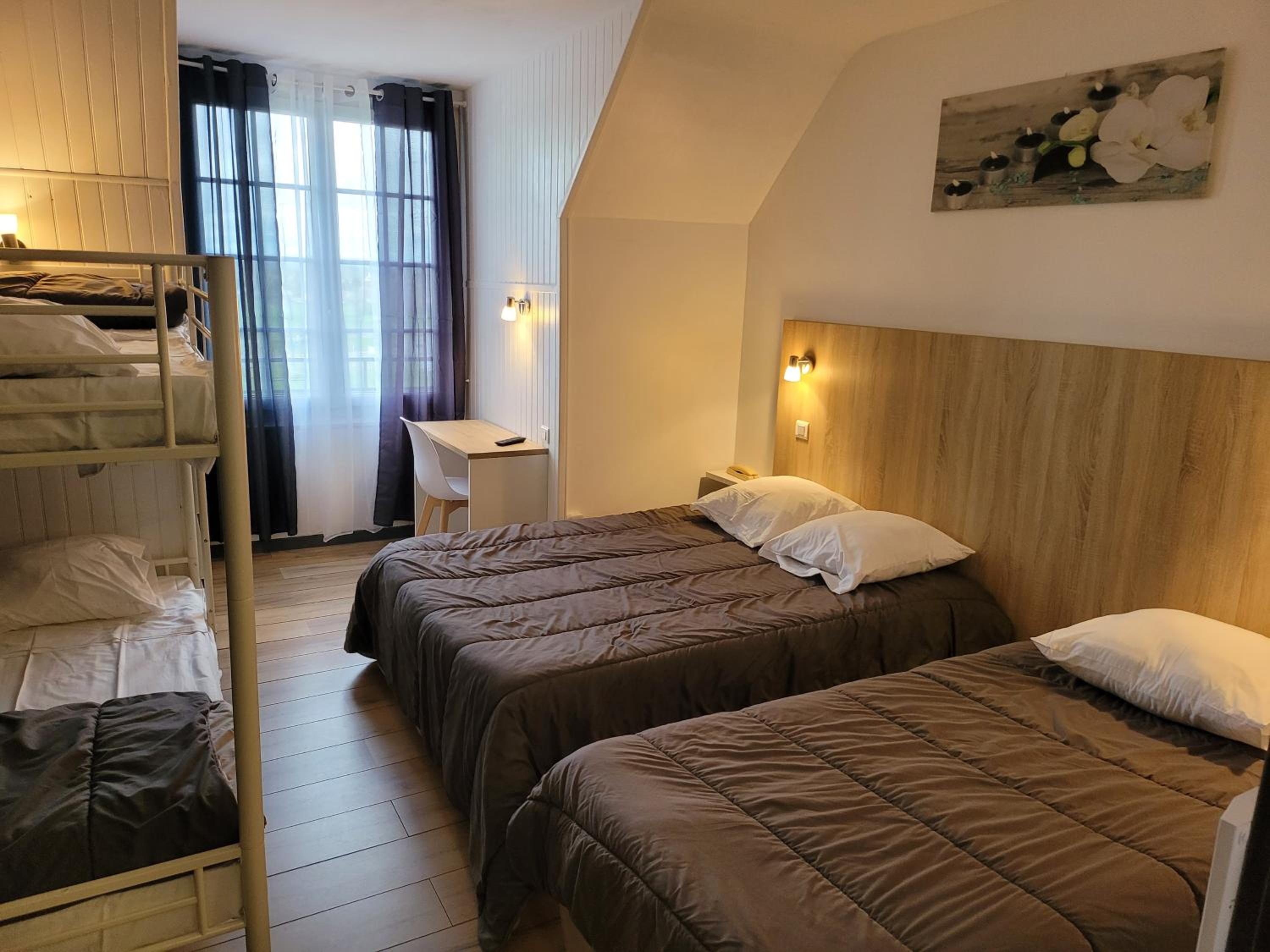 Quadruple Room photo 2