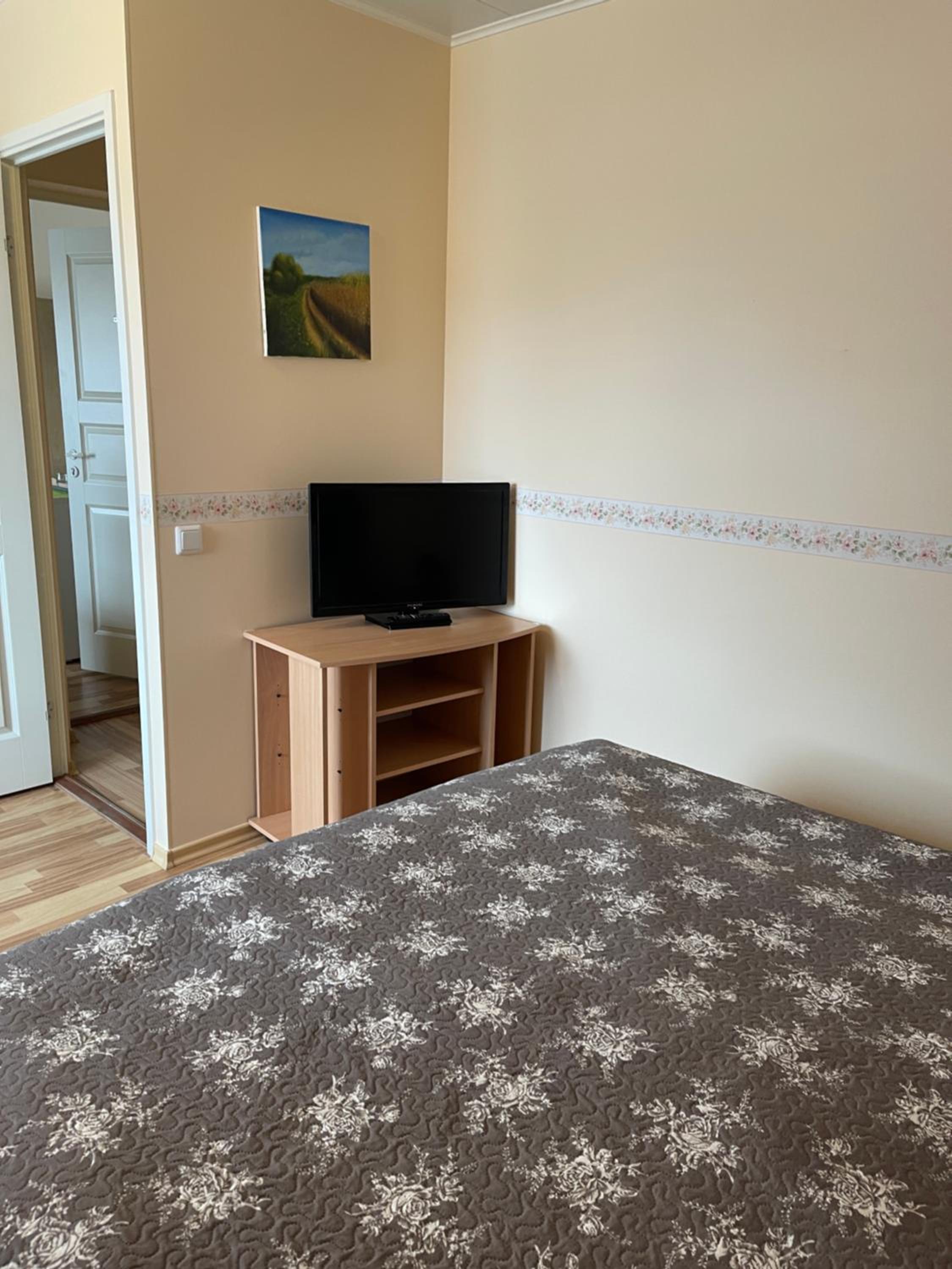 Small Double Room - Photo 9