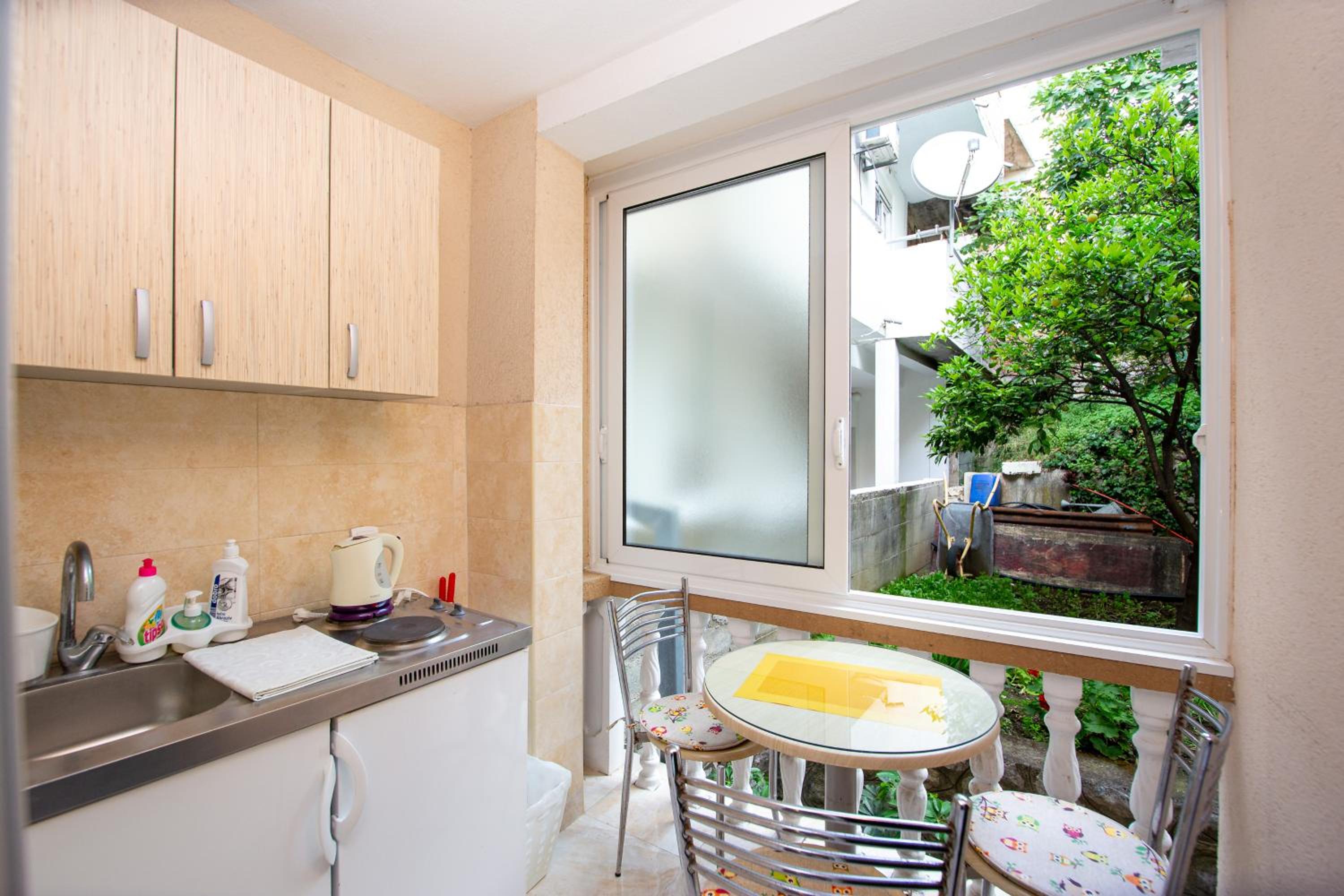 Studio with Balcony photo 3
