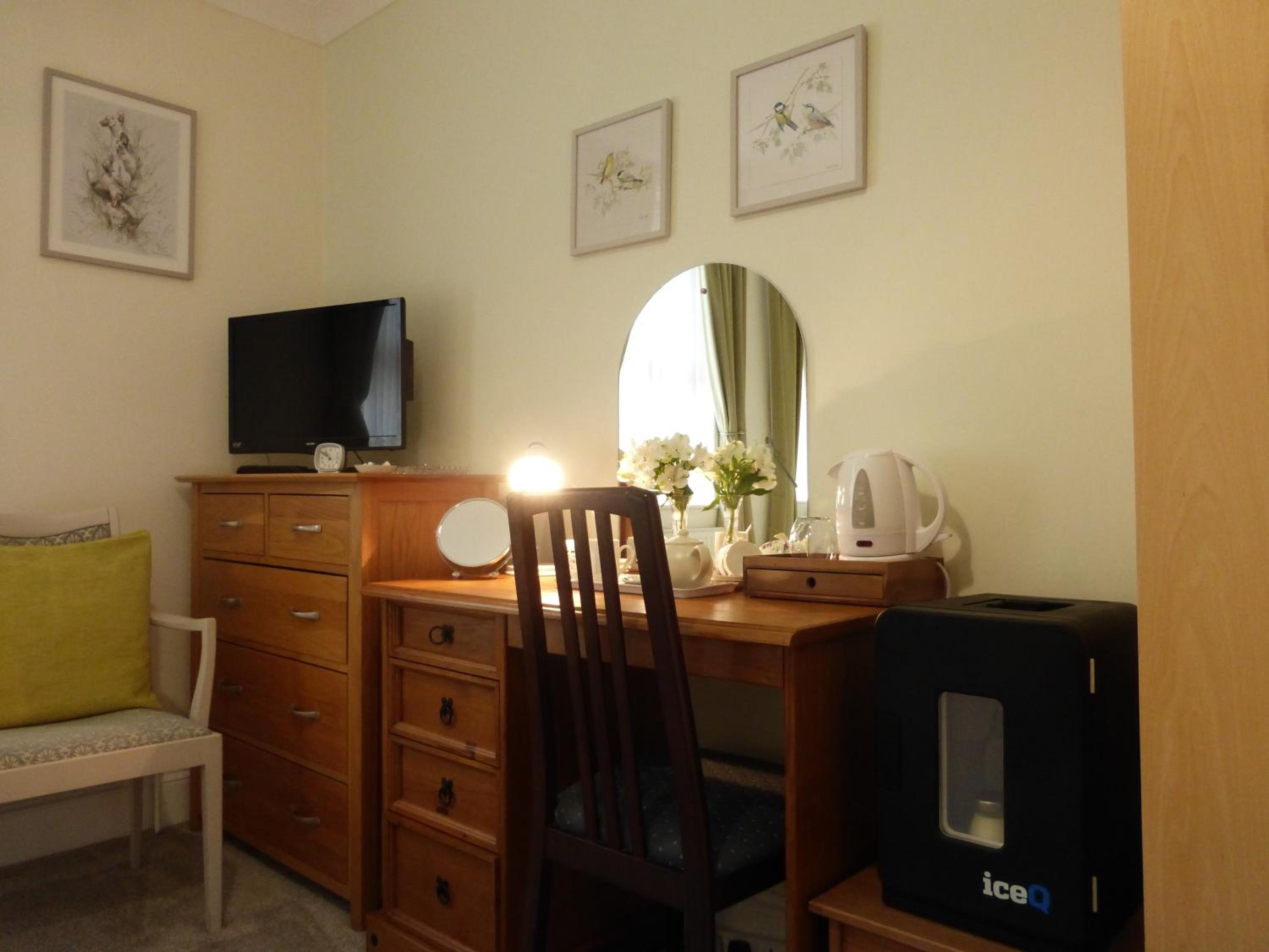 Small Double Room with Shower  photo 3
