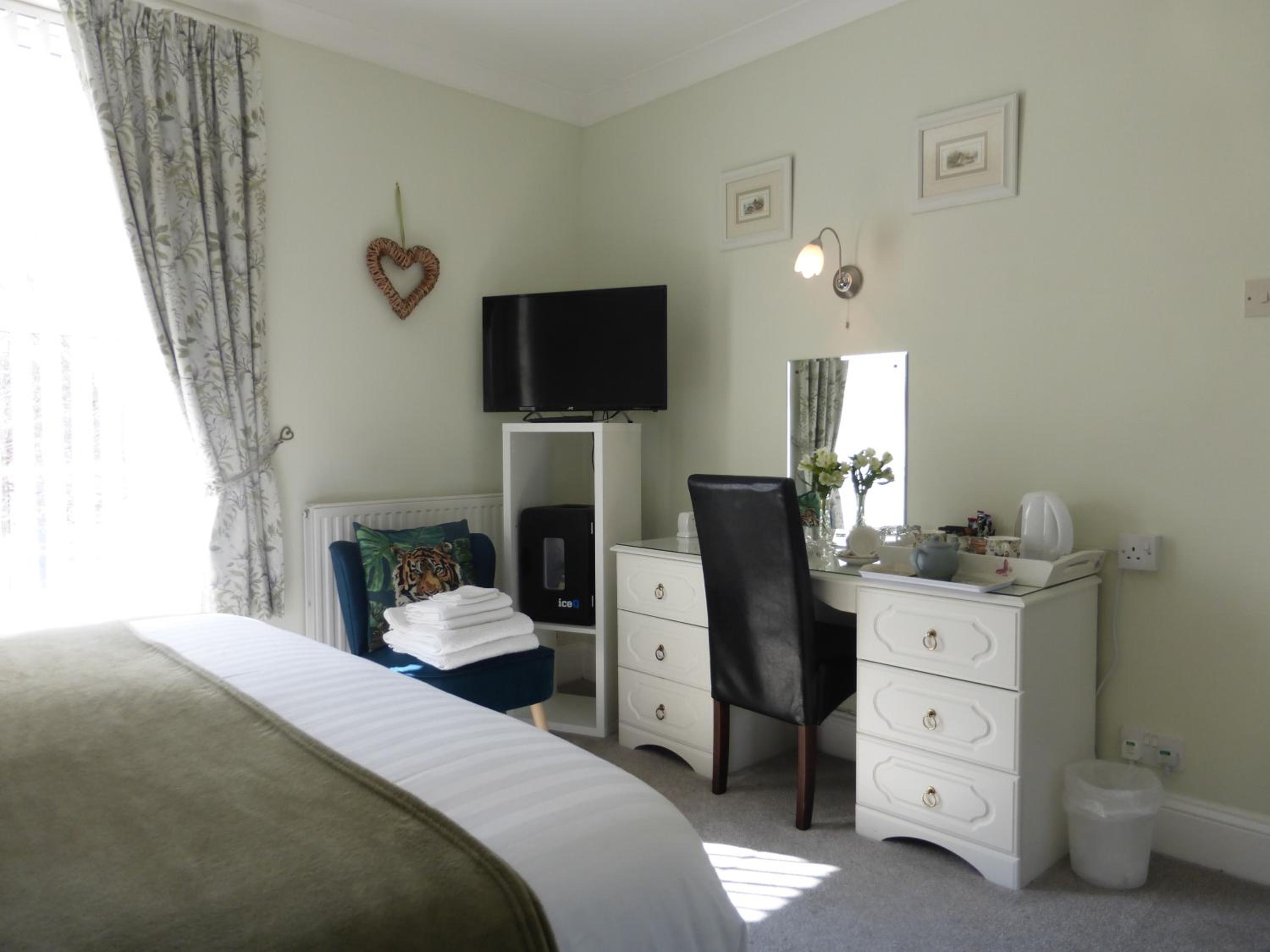 Deluxe King Room photo 3