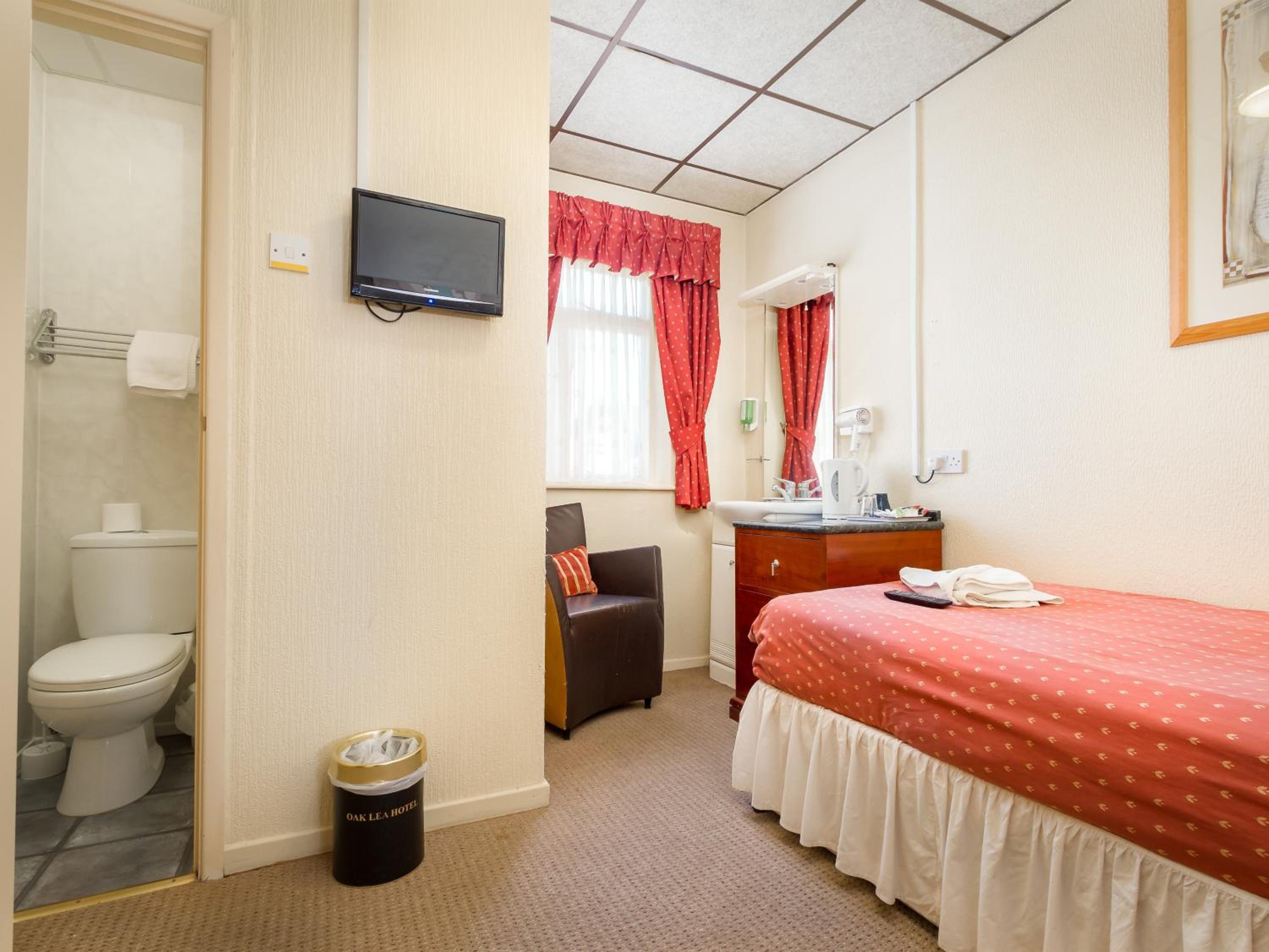Standard Single Room with Shower