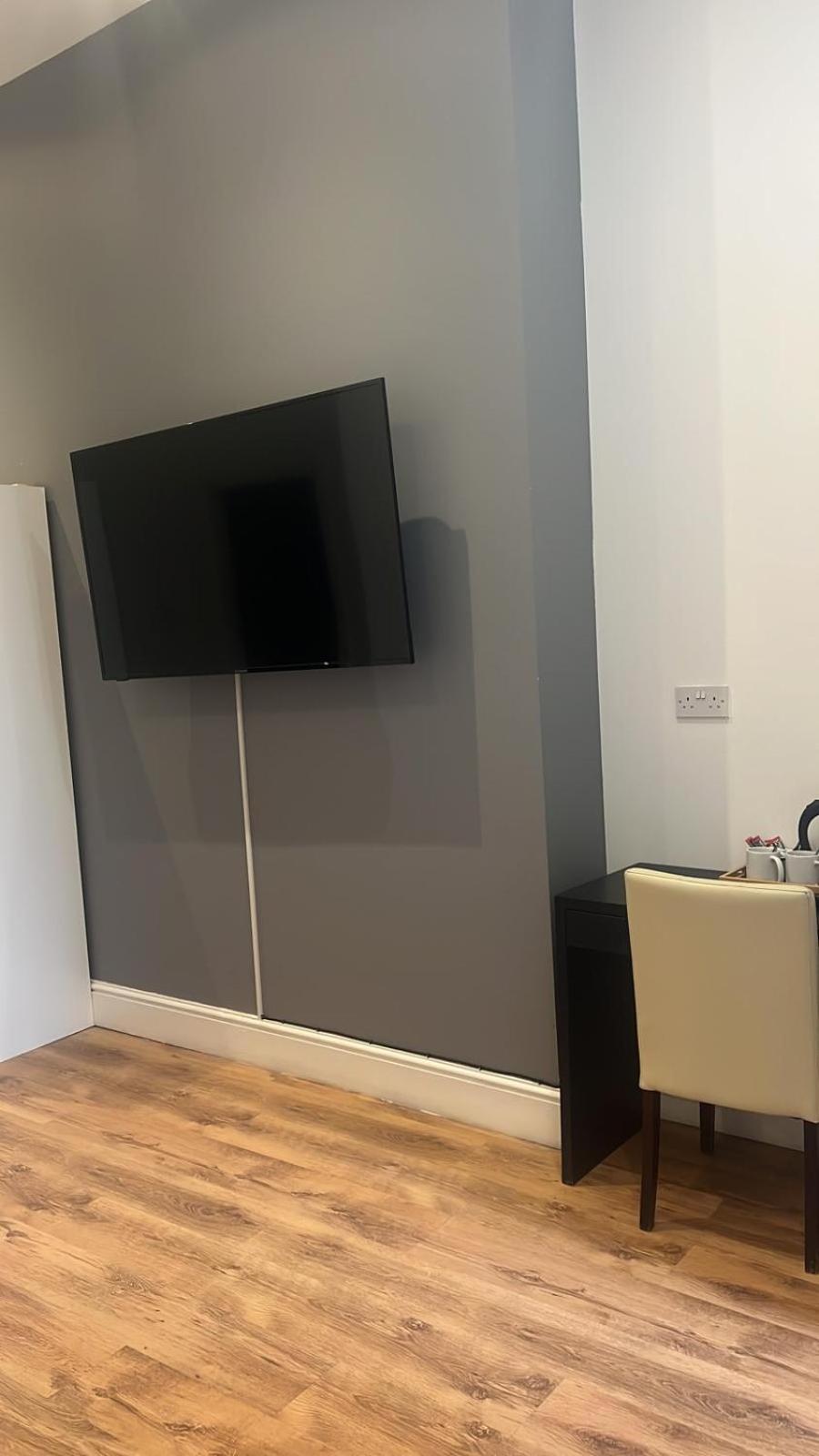 Standard Double Room - Photo 3