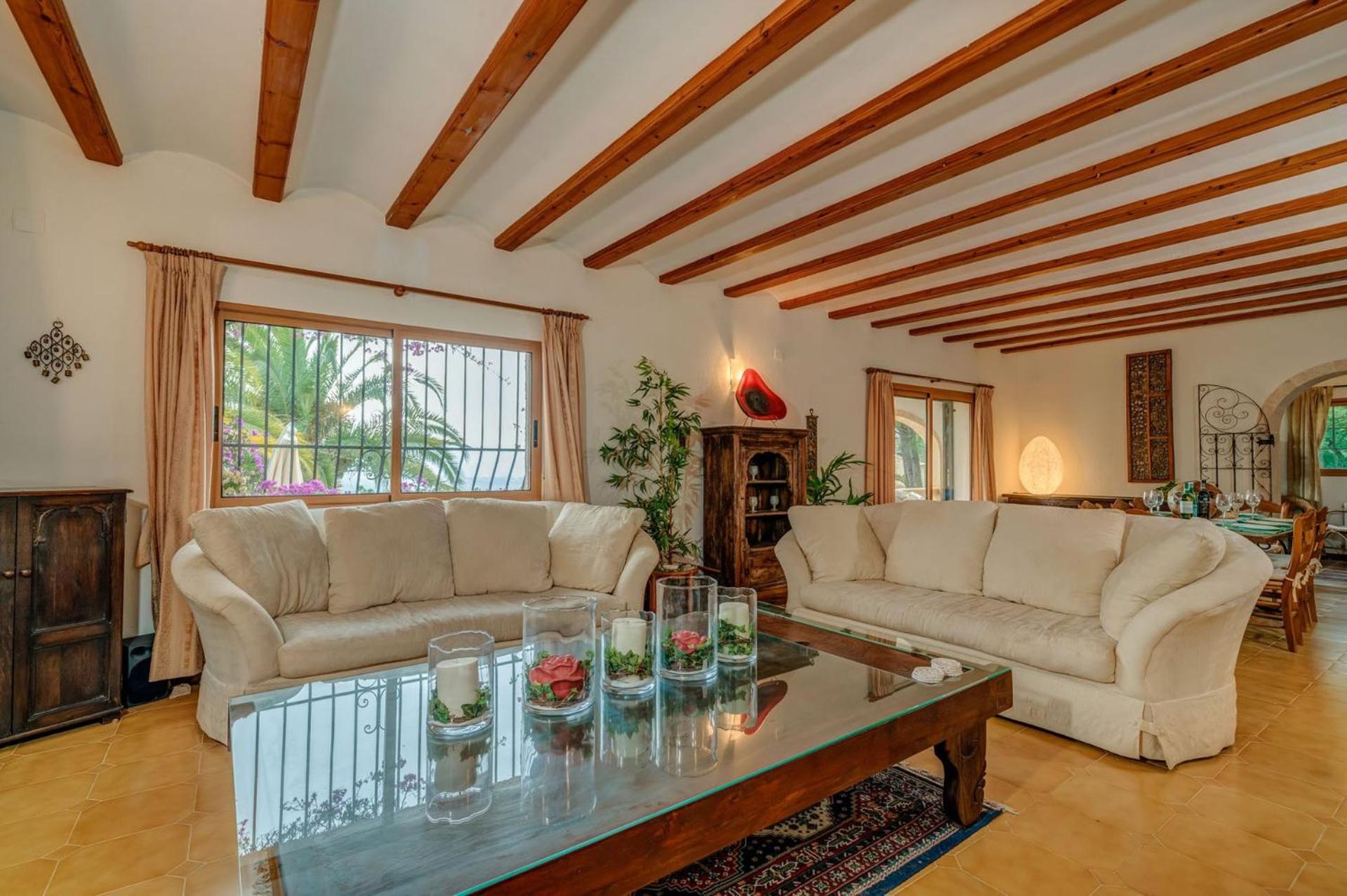 Villa de Cuatro Habitaciones