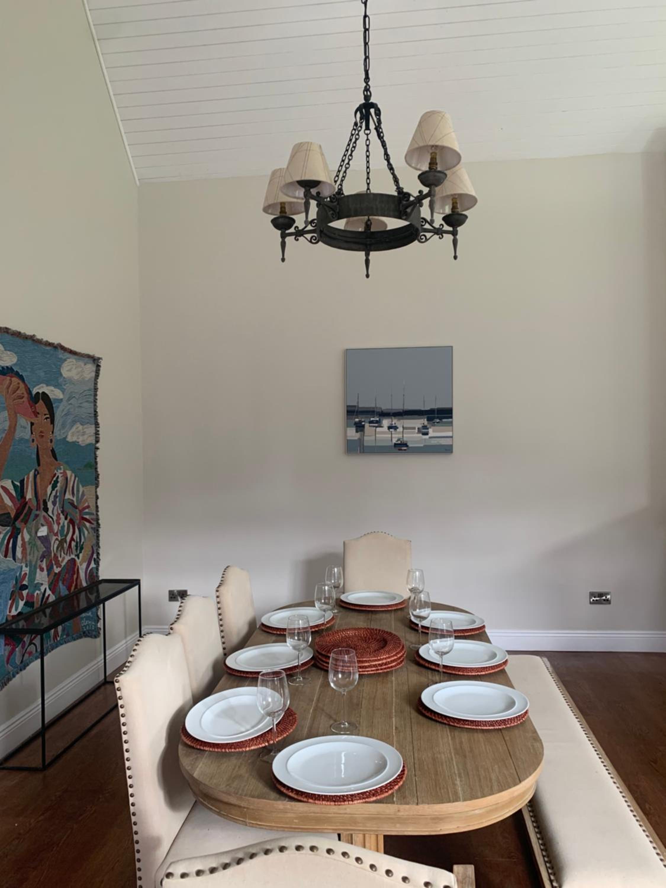 Four-Bedroom House - Photo 5
