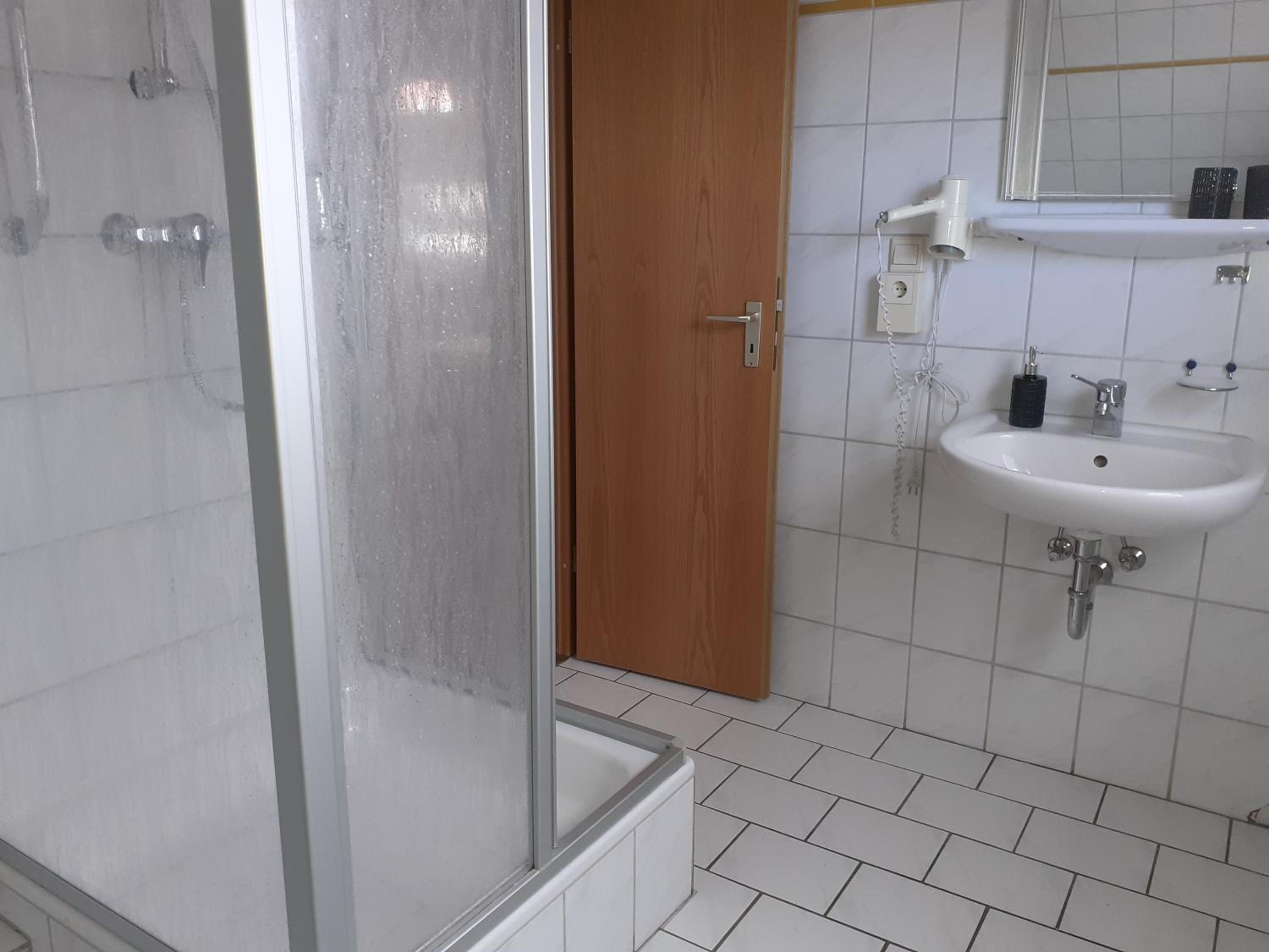 Double Room - Photo 3